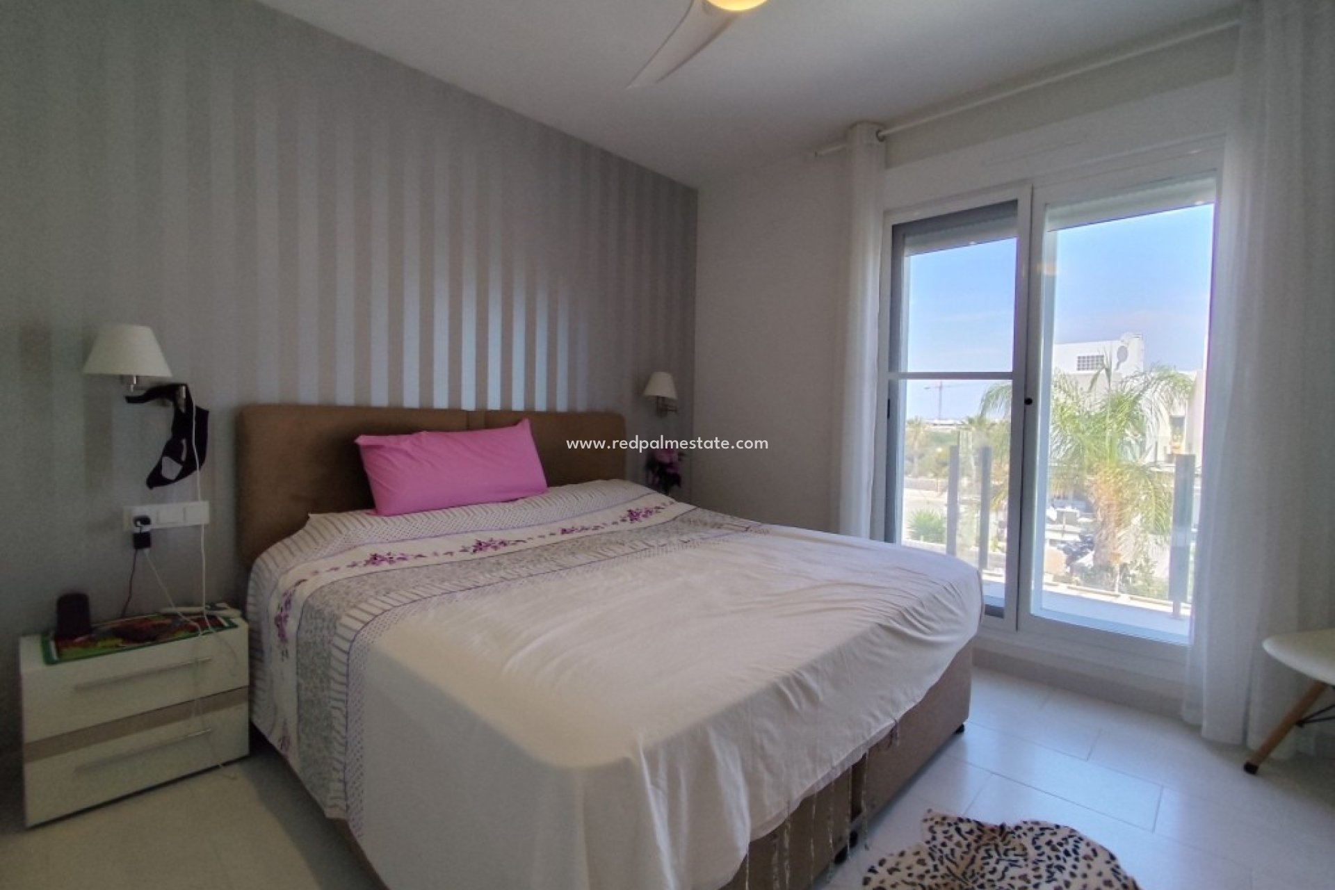 Återförsäljning - Radhus -
Torrevieja