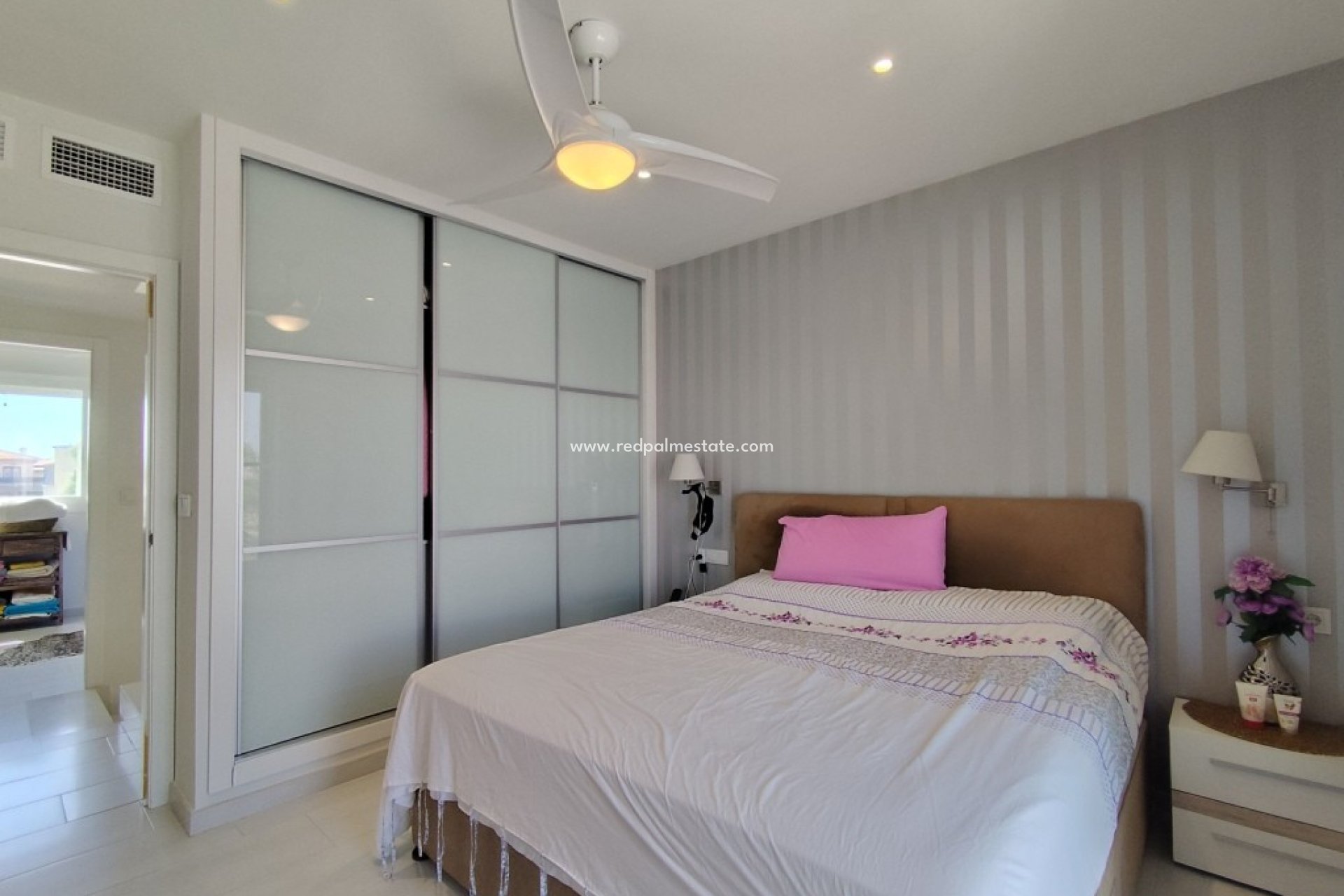 Återförsäljning - Radhus -
Torrevieja