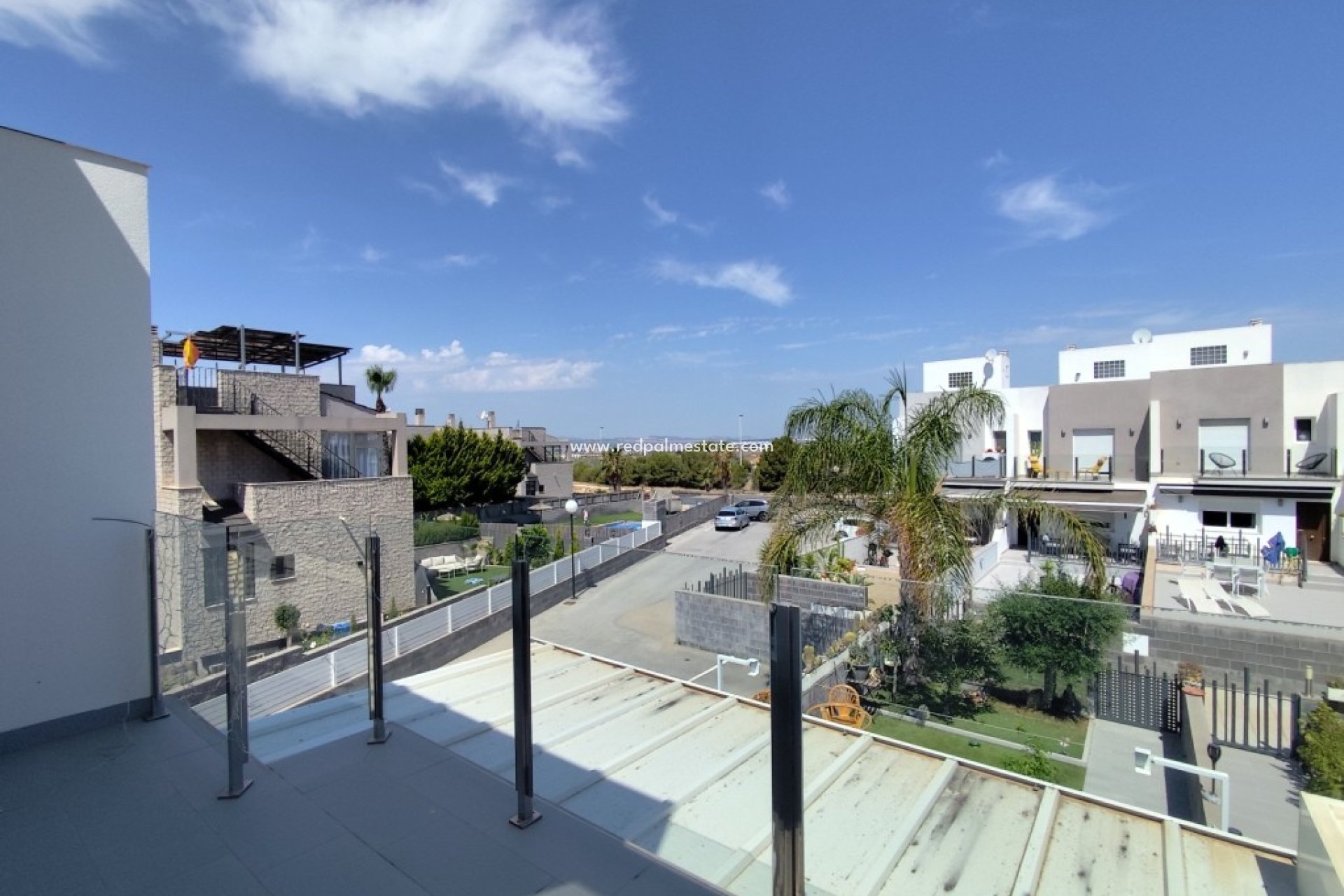 Återförsäljning - Radhus -
Torrevieja