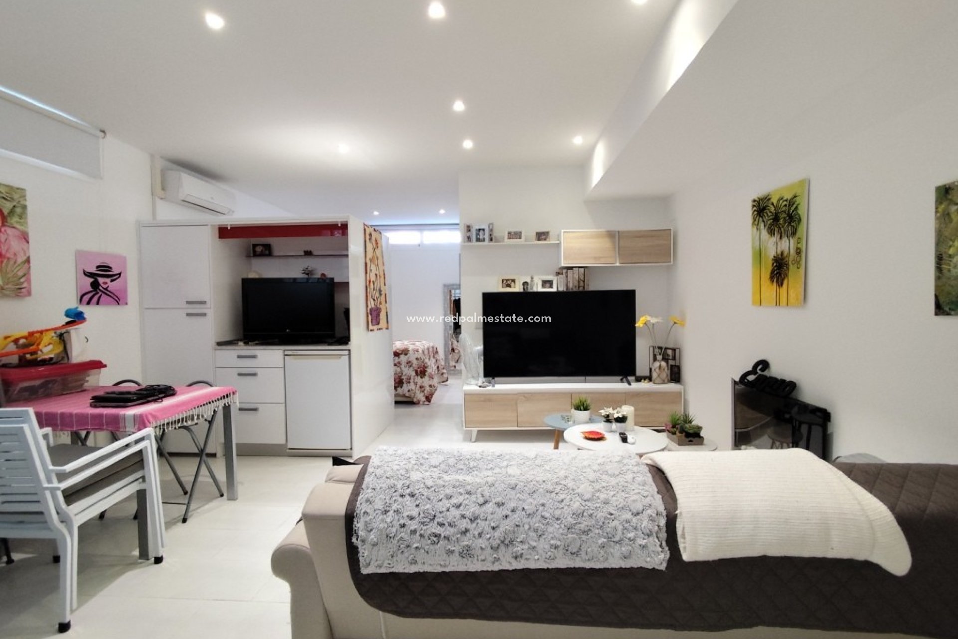 Återförsäljning - Radhus -
Torrevieja