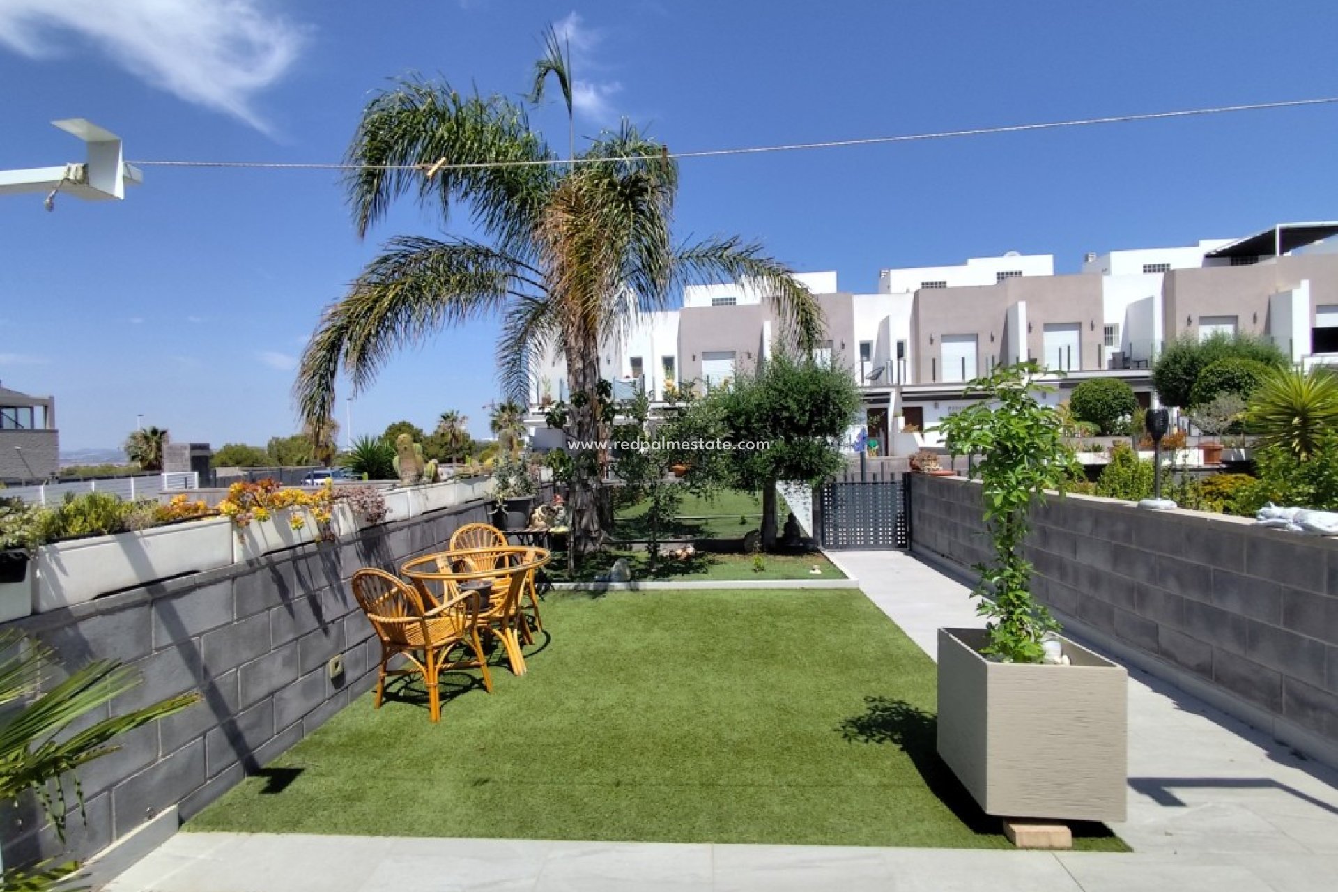 Återförsäljning - Radhus -
Torrevieja
