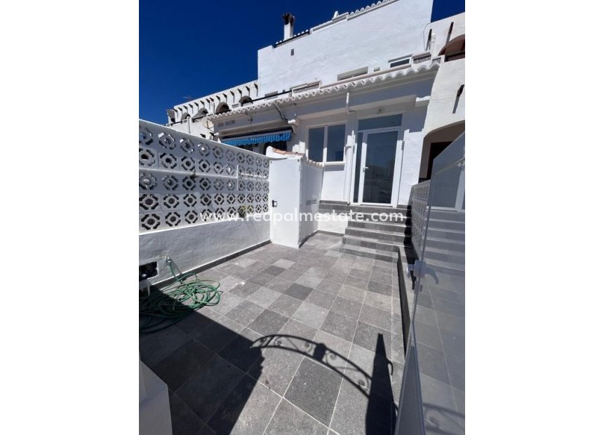 Återförsäljning - Radhus -
Torrevieja