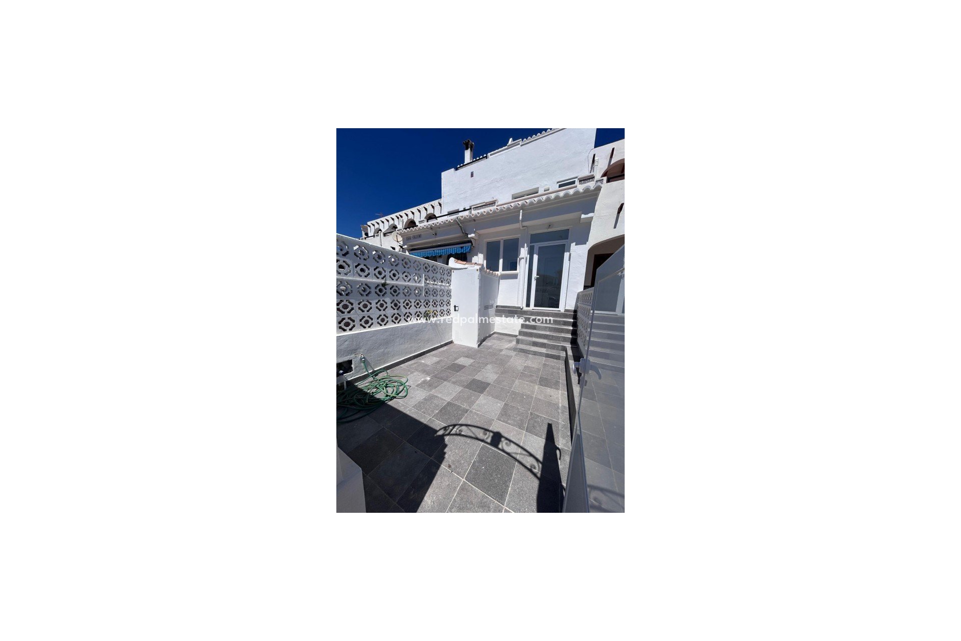 Återförsäljning - Radhus -
Torrevieja