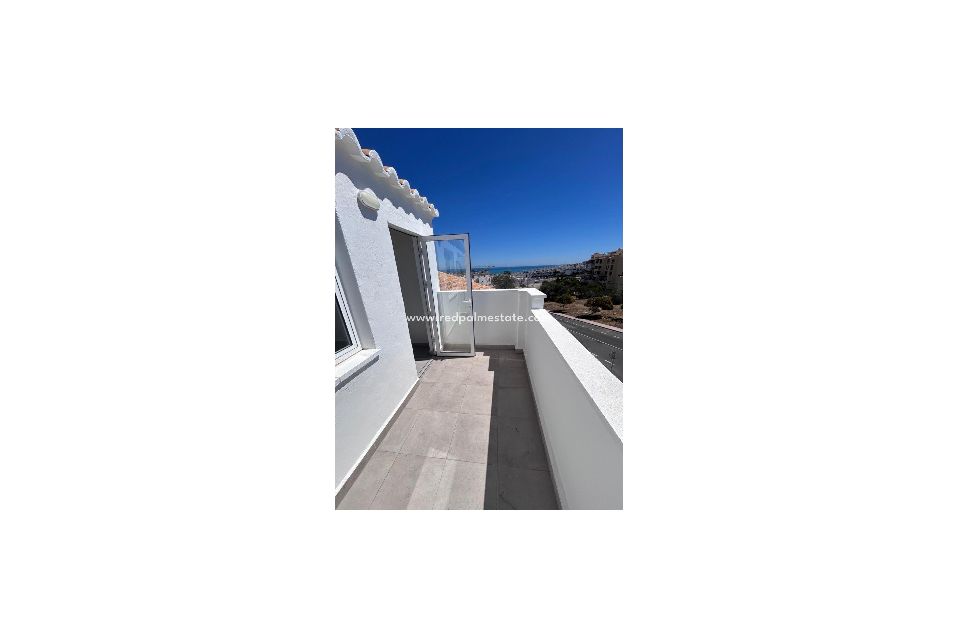 Återförsäljning - Radhus -
Torrevieja