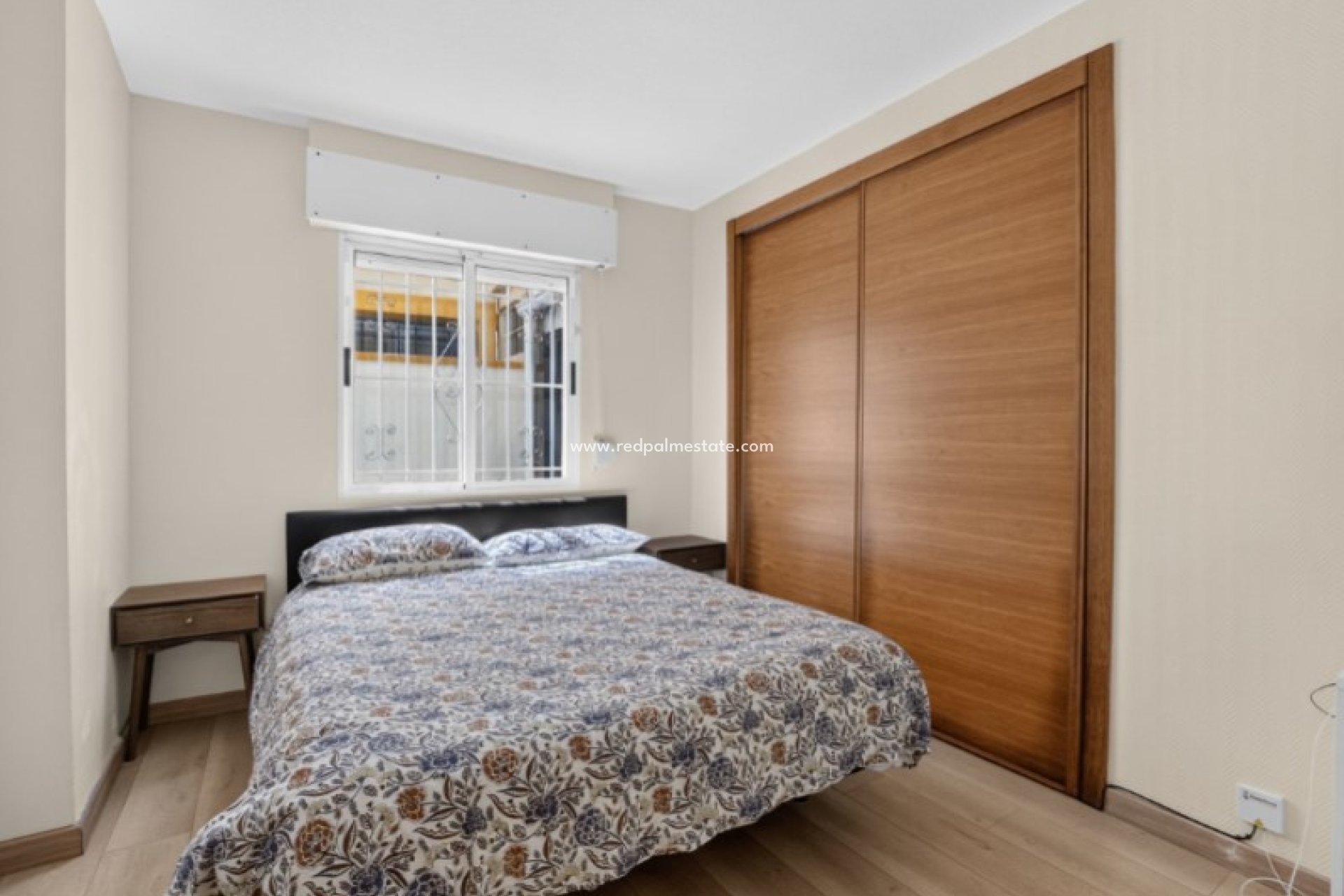 Återförsäljning - Radhus -
Torrevieja