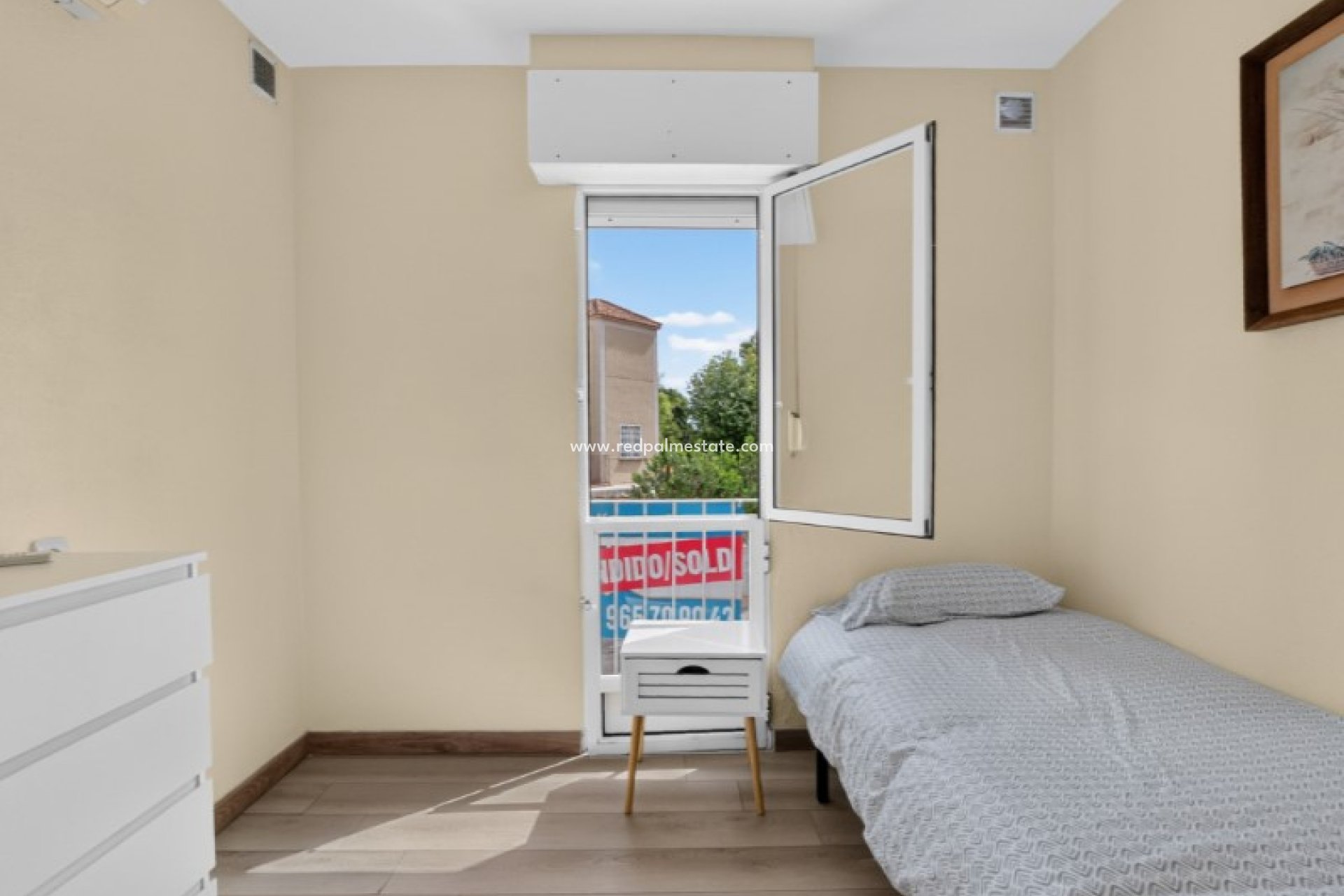 Återförsäljning - Radhus -
Torrevieja