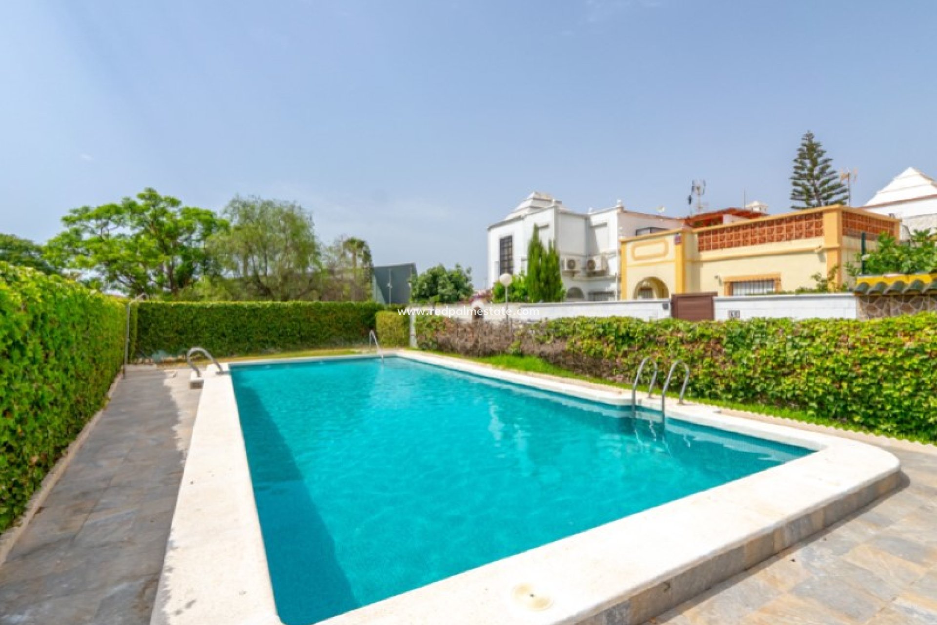 Återförsäljning - Radhus -
Torrevieja
