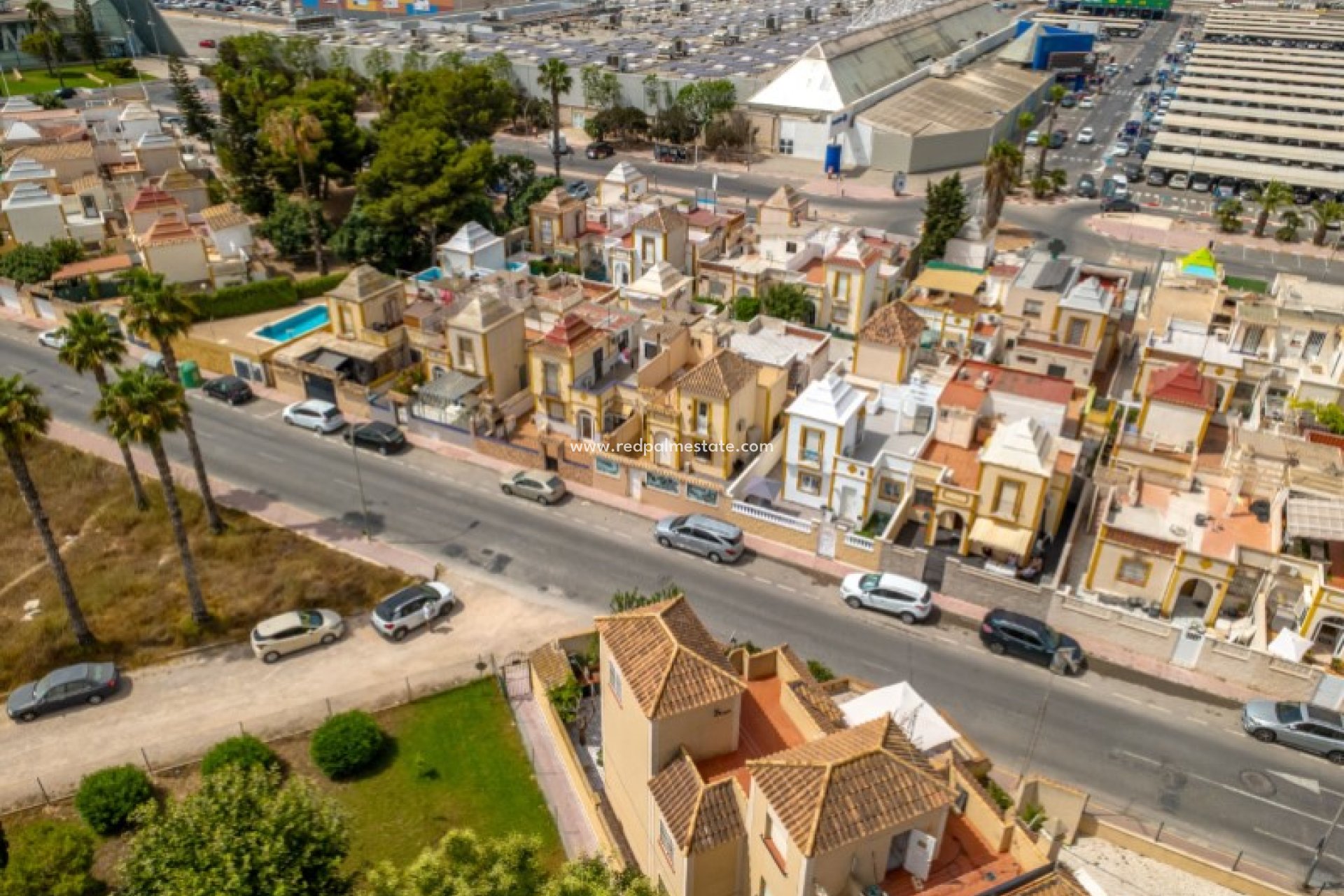 Återförsäljning - Radhus -
Torrevieja
