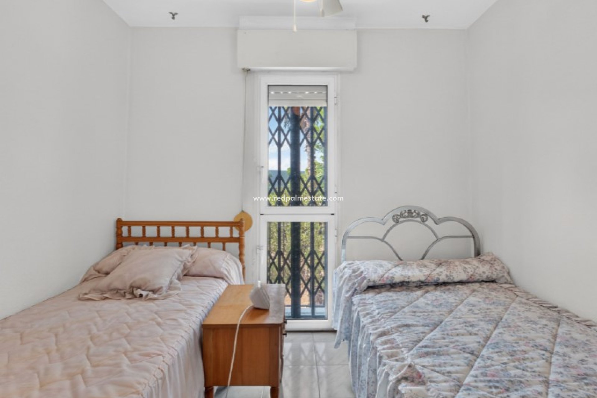 Återförsäljning - Radhus -
Torrevieja