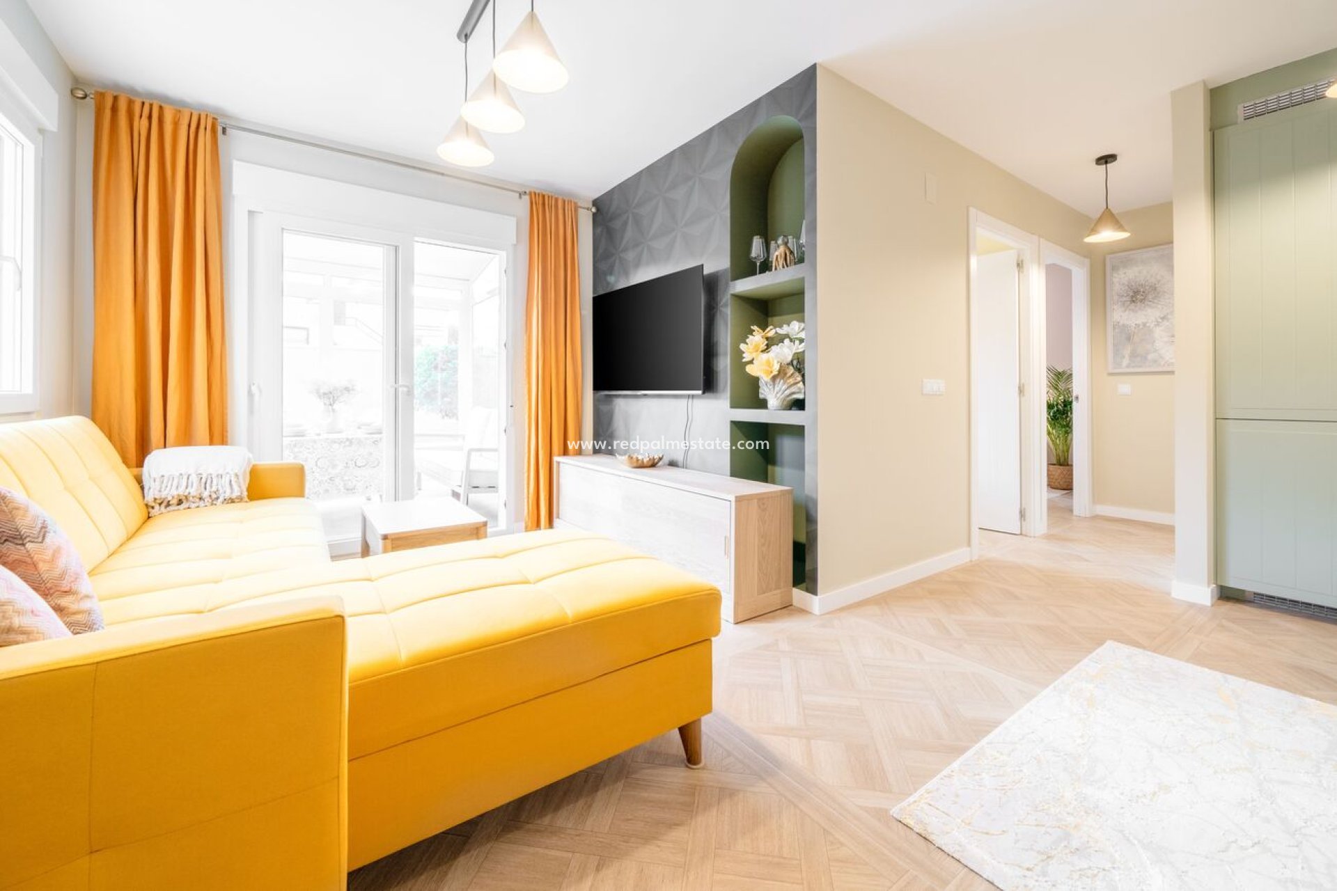 Återförsäljning - Radhus -
Torrevieja