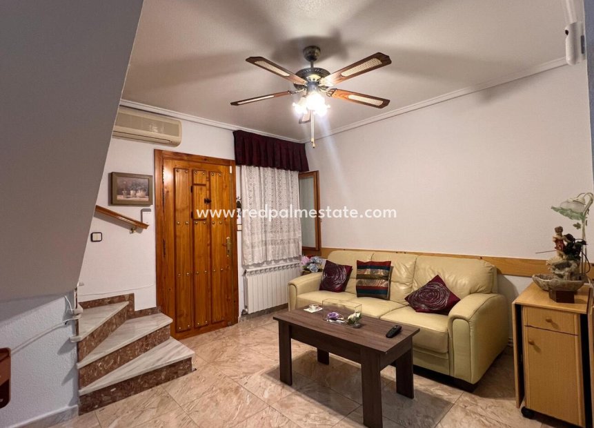 Återförsäljning - Radhus -
Torrevieja