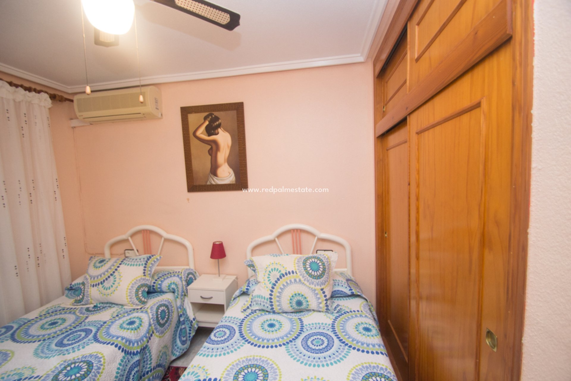 Återförsäljning - Radhus -
Torrevieja