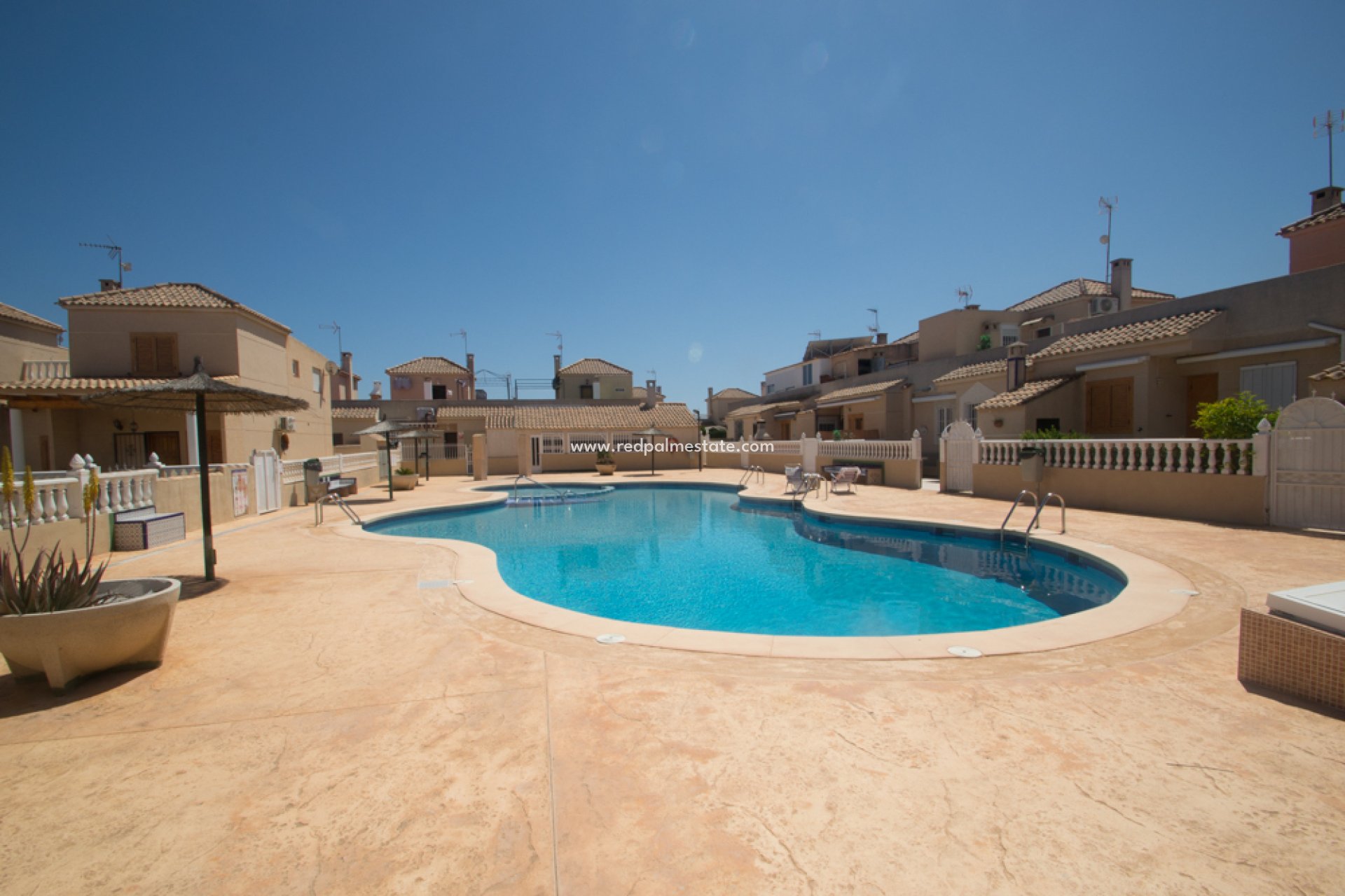 Återförsäljning - Radhus -
Torrevieja