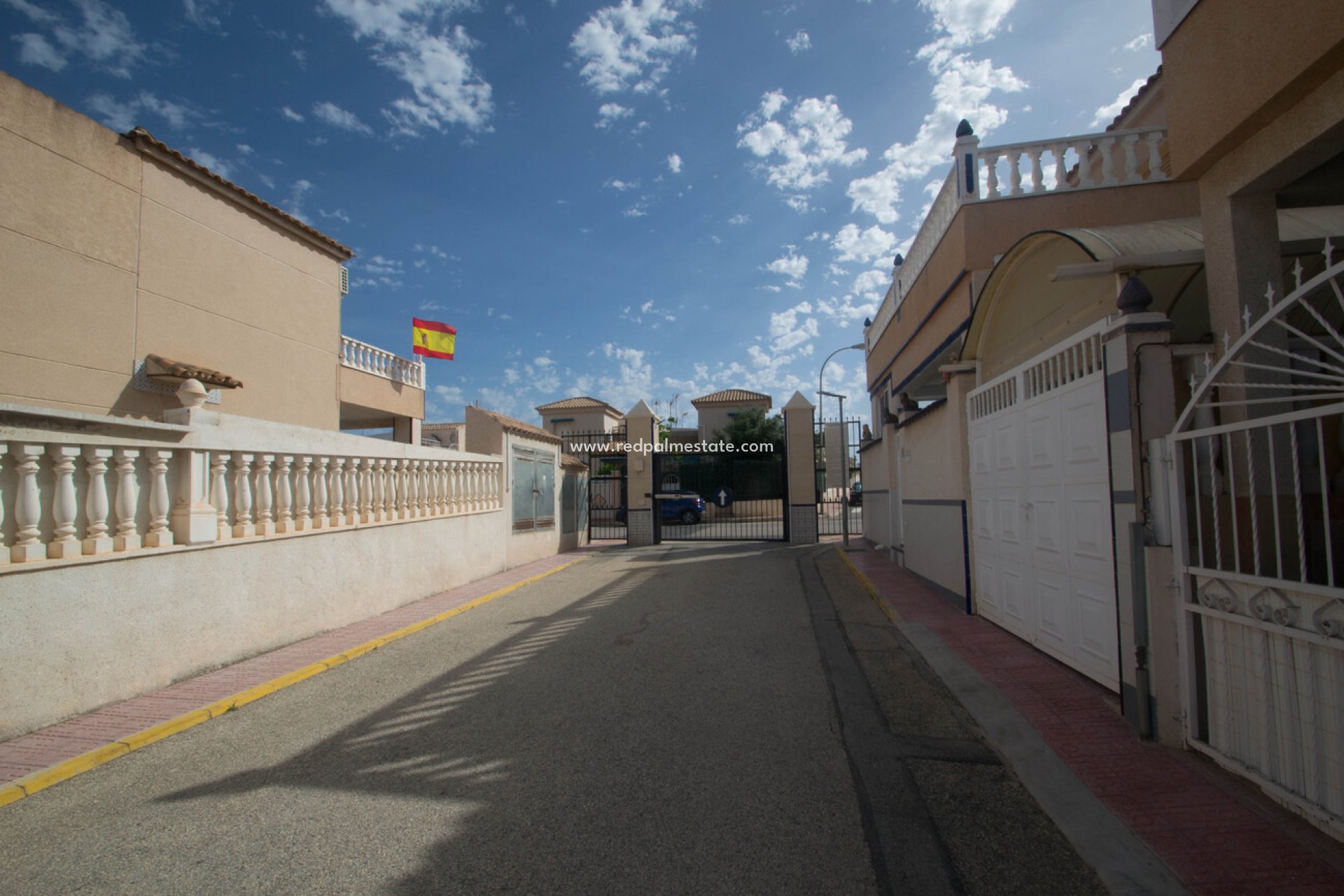 Återförsäljning - Radhus -
Torrevieja