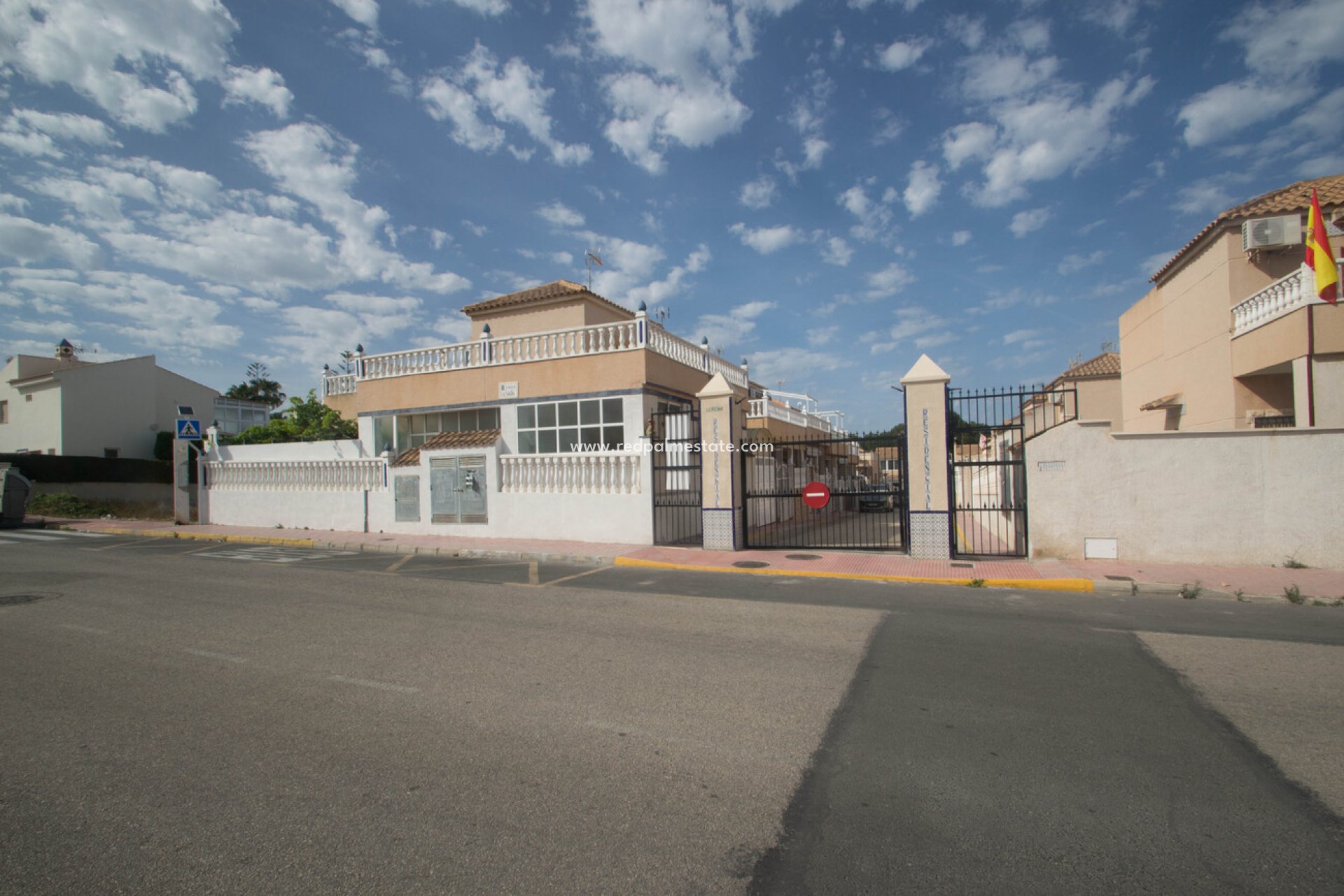 Återförsäljning - Radhus -
Torrevieja