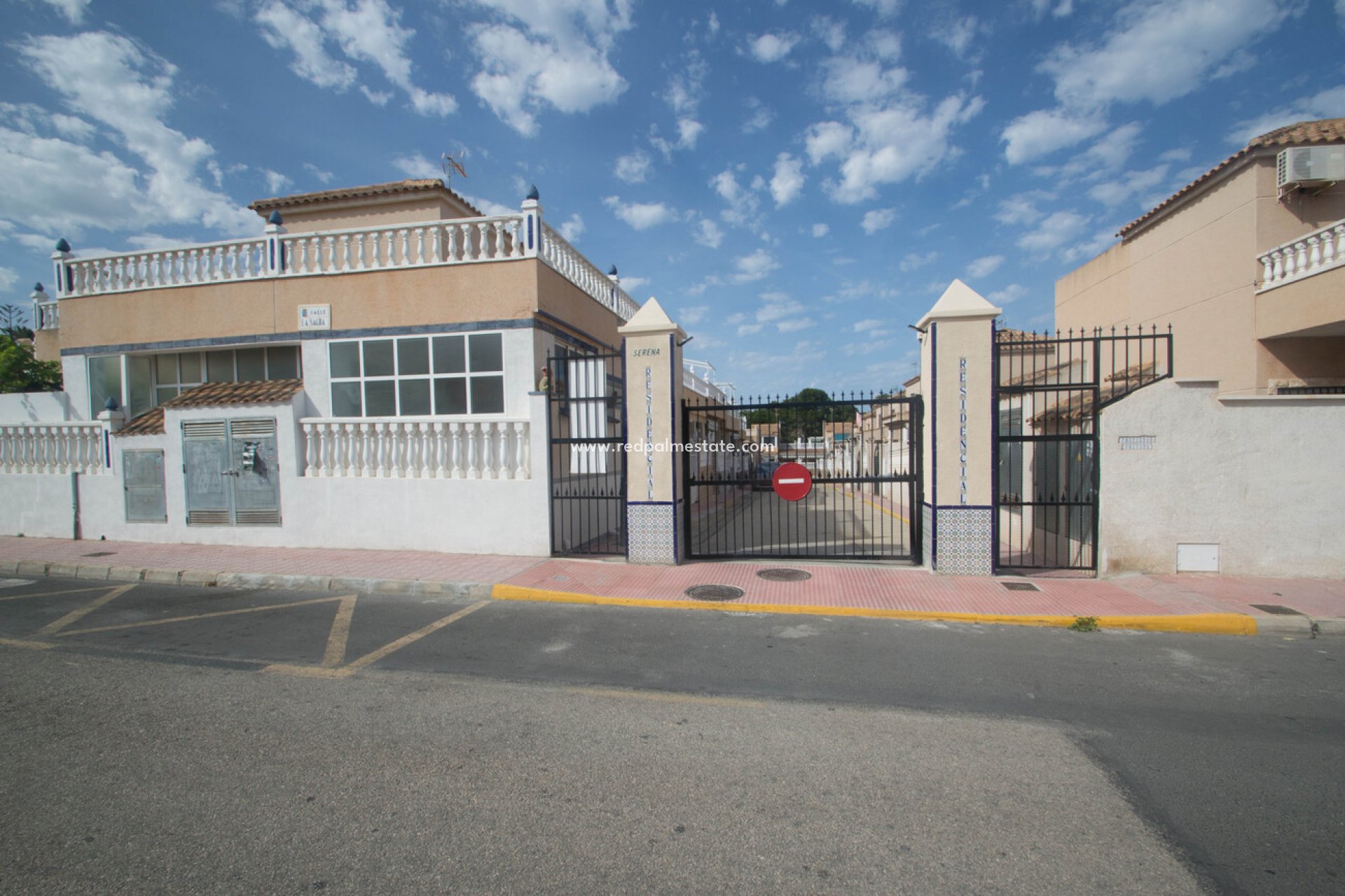 Återförsäljning - Radhus -
Torrevieja