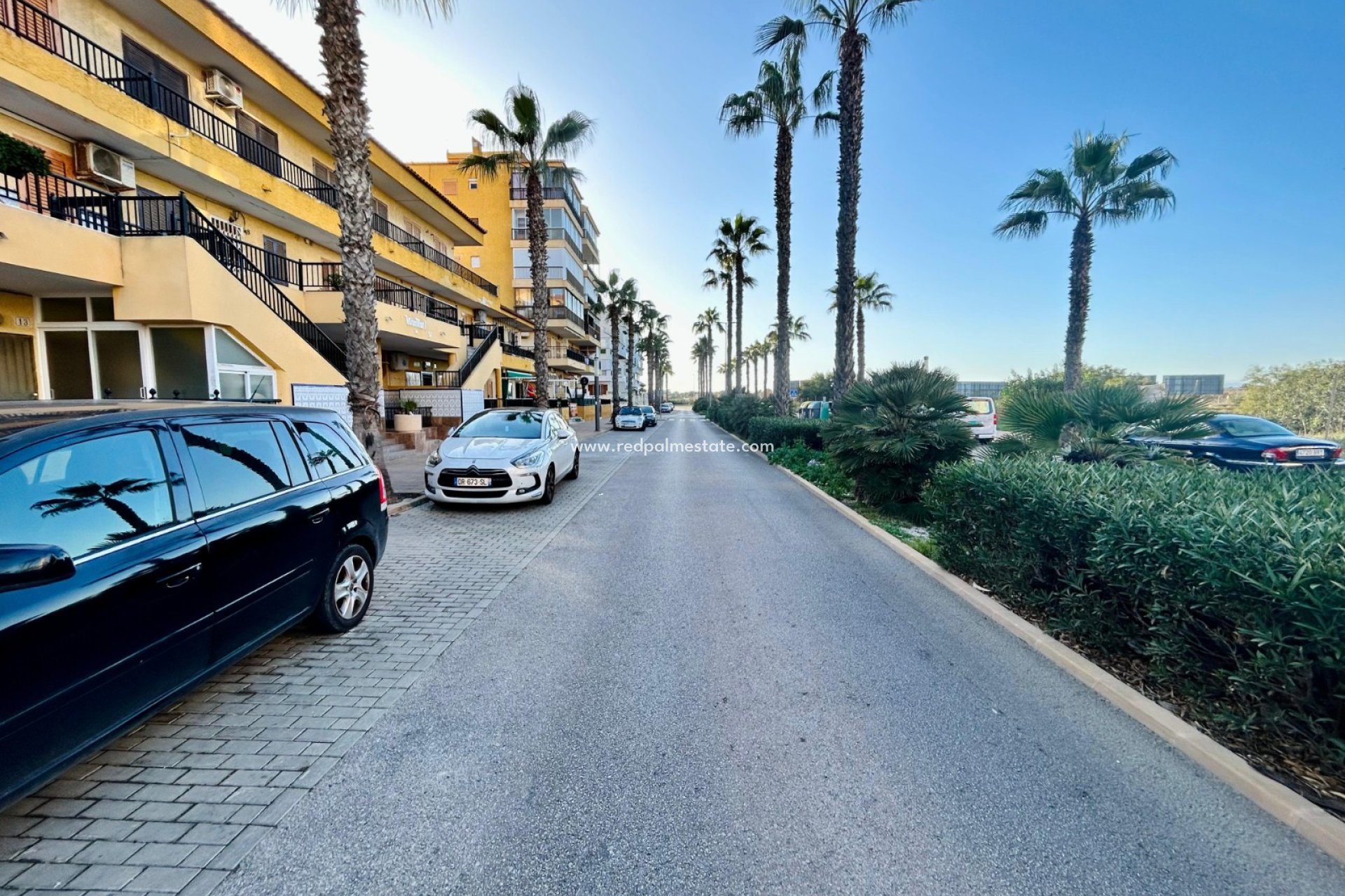 Återförsäljning - Radhus -
Torrevieja