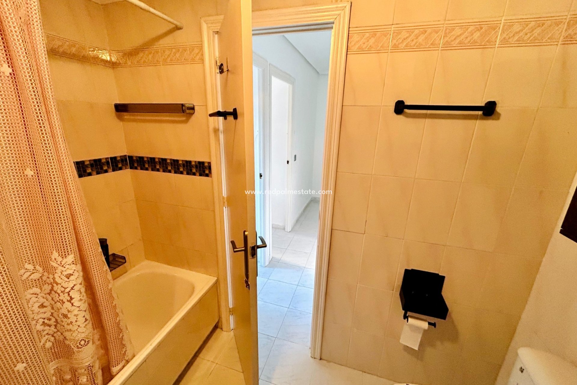 Återförsäljning - Radhus -
Torrevieja