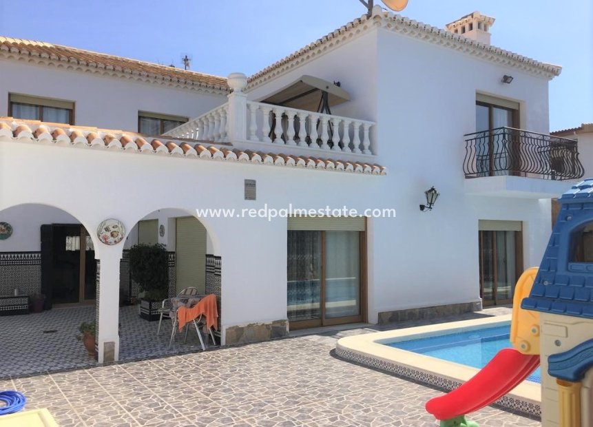 Återförsäljning - Radhus -
Torrevieja