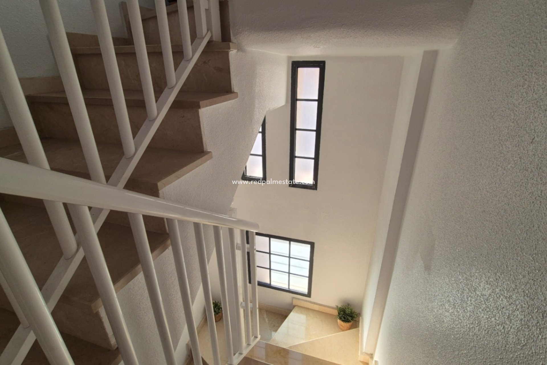 Återförsäljning - Radhus -
Torrevieja