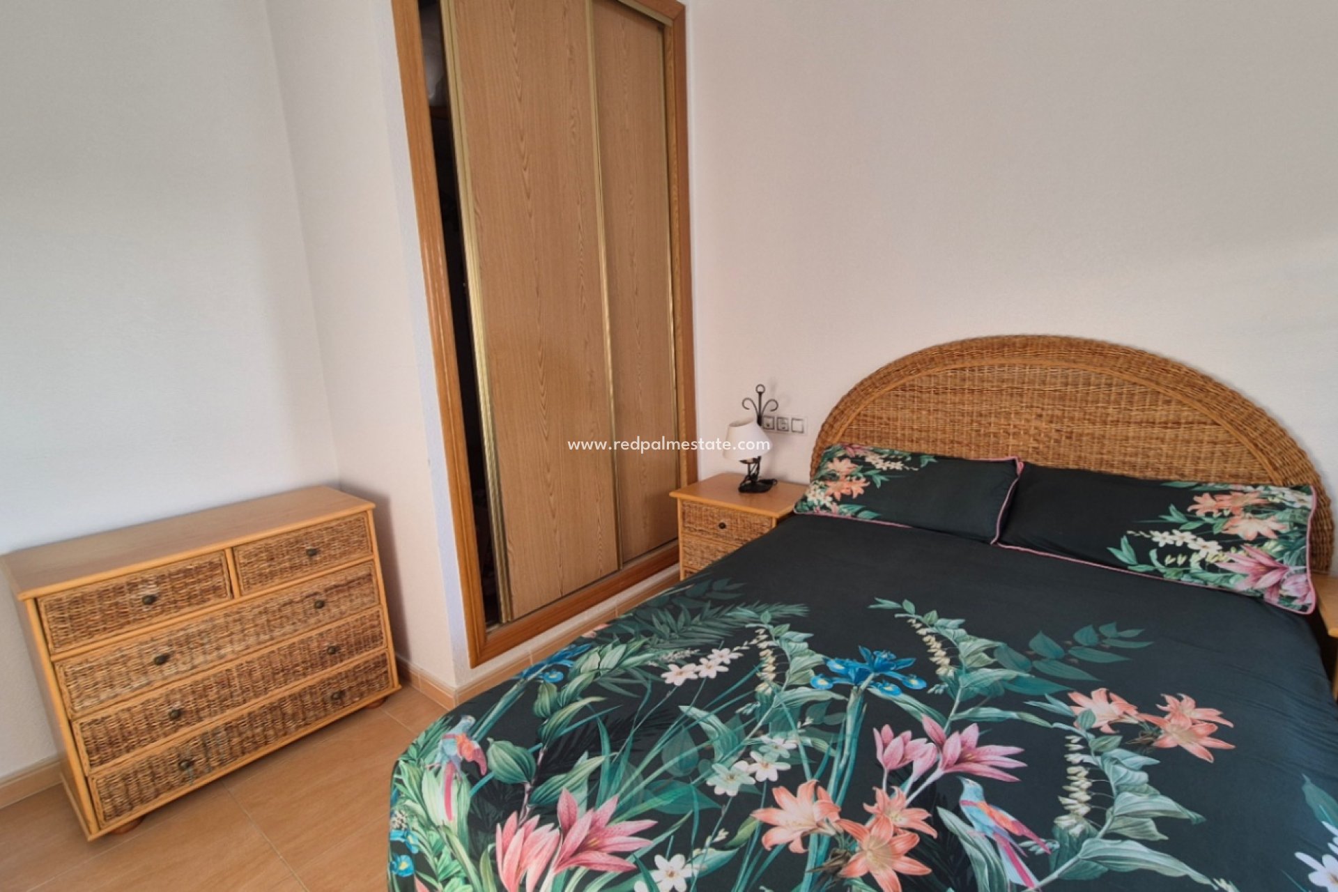 Återförsäljning - Radhus -
Torrevieja