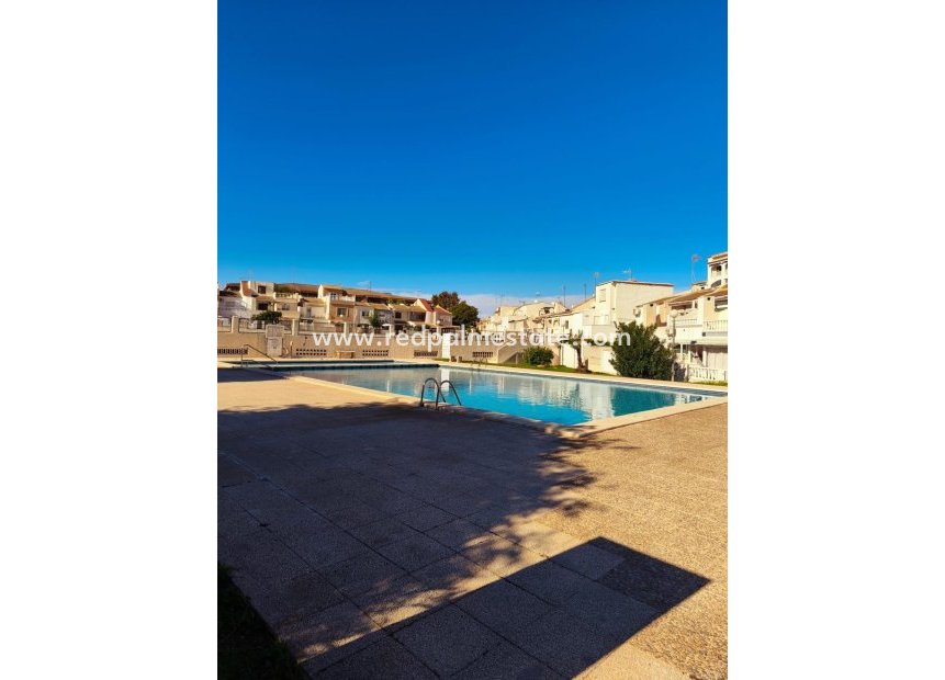 Återförsäljning - Radhus -
Torrevieja