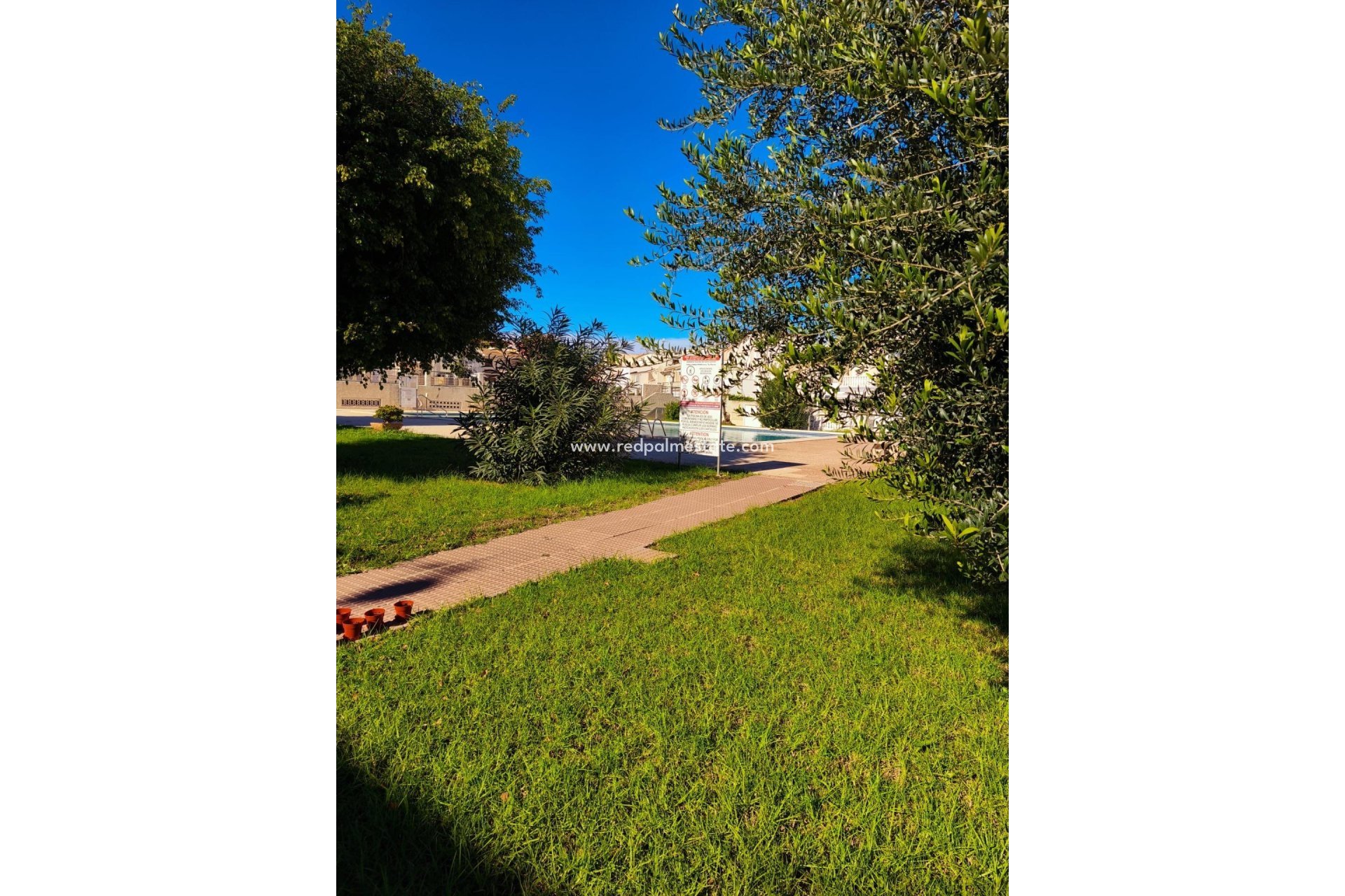 Återförsäljning - Radhus -
Torrevieja