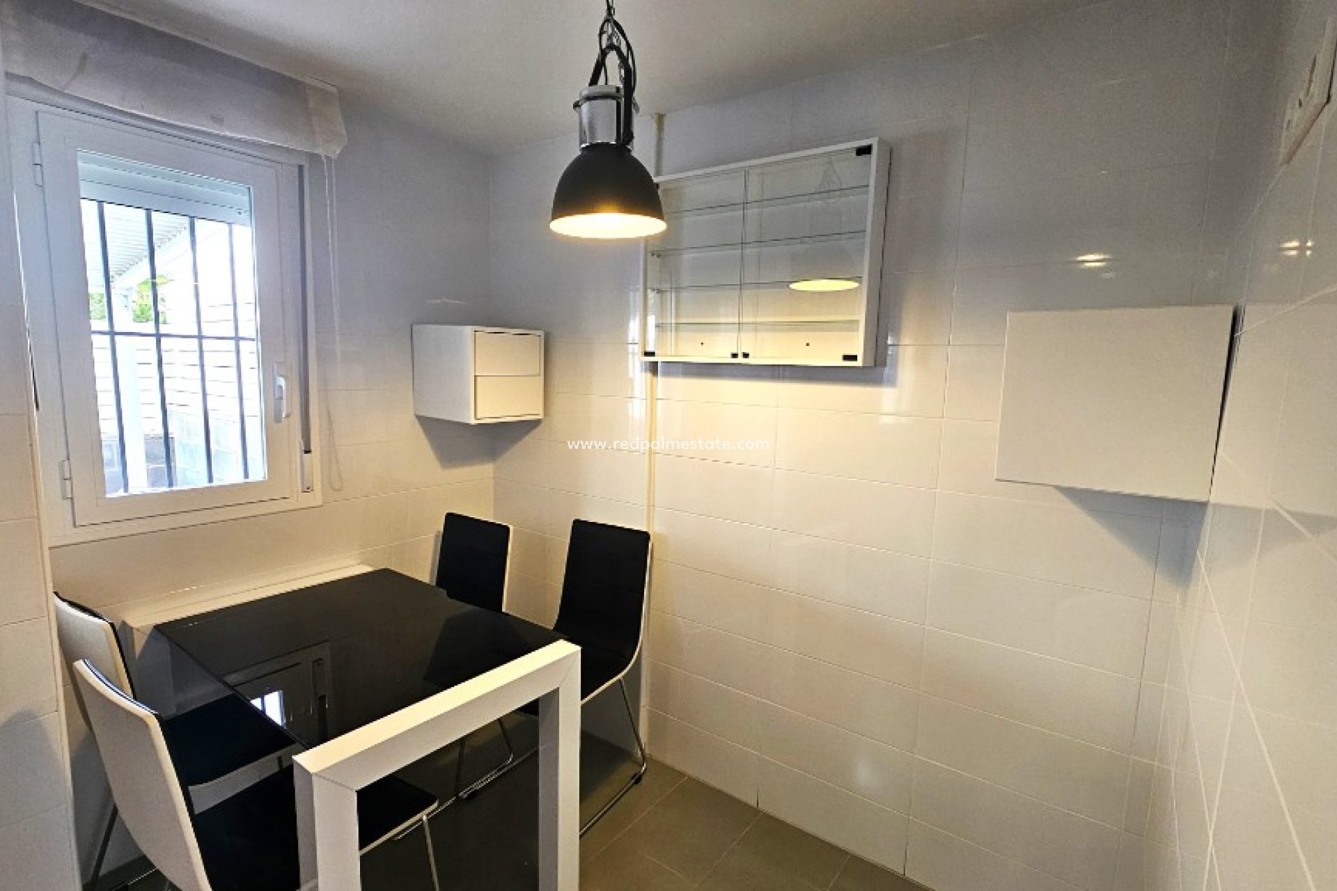 Återförsäljning - Radhus -
Torrevieja