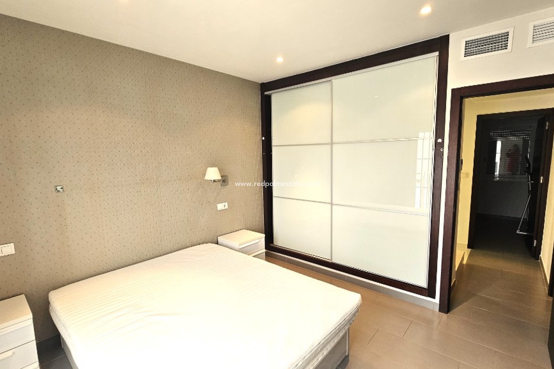 Återförsäljning - Radhus -
Torrevieja