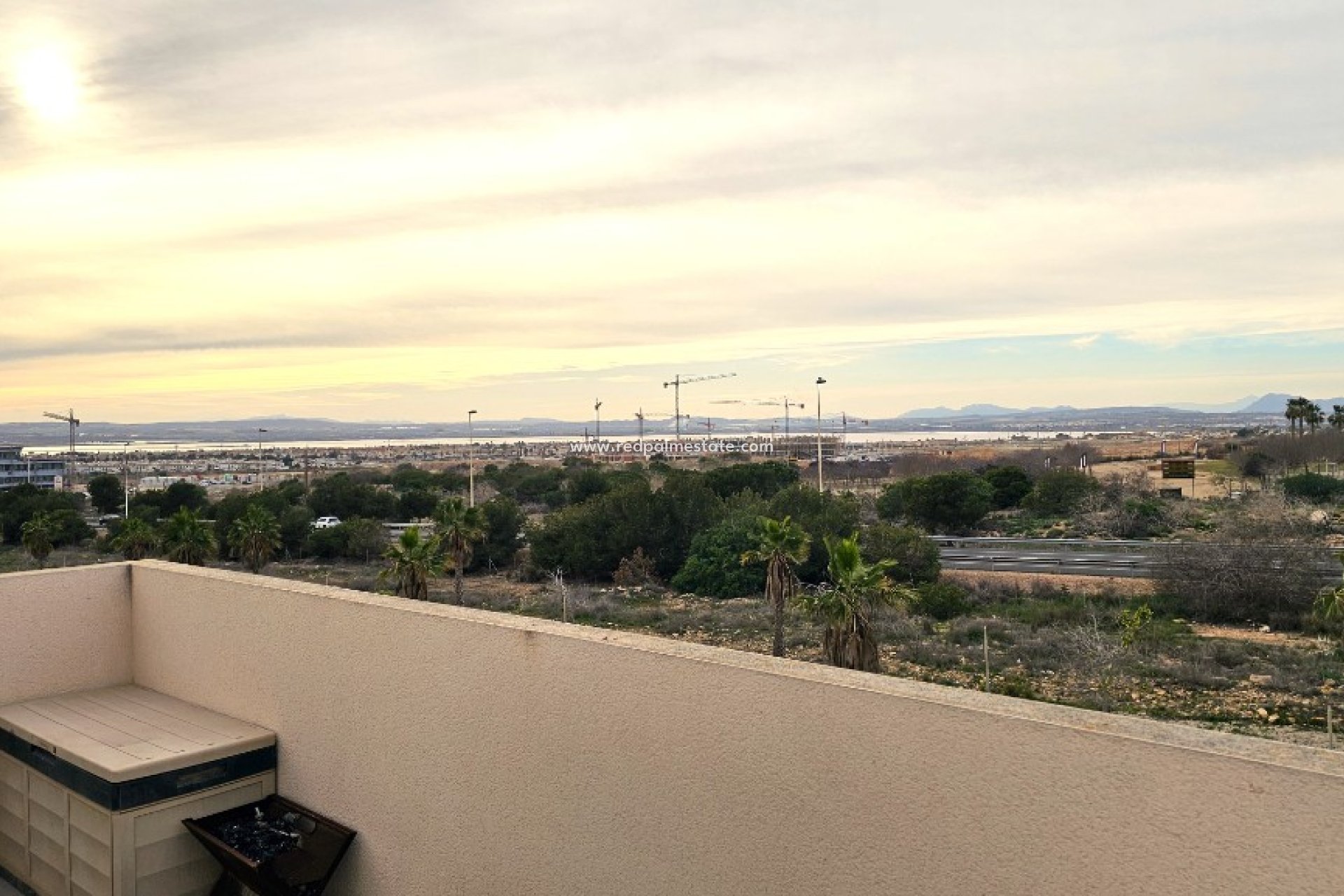 Återförsäljning - Radhus -
Torrevieja