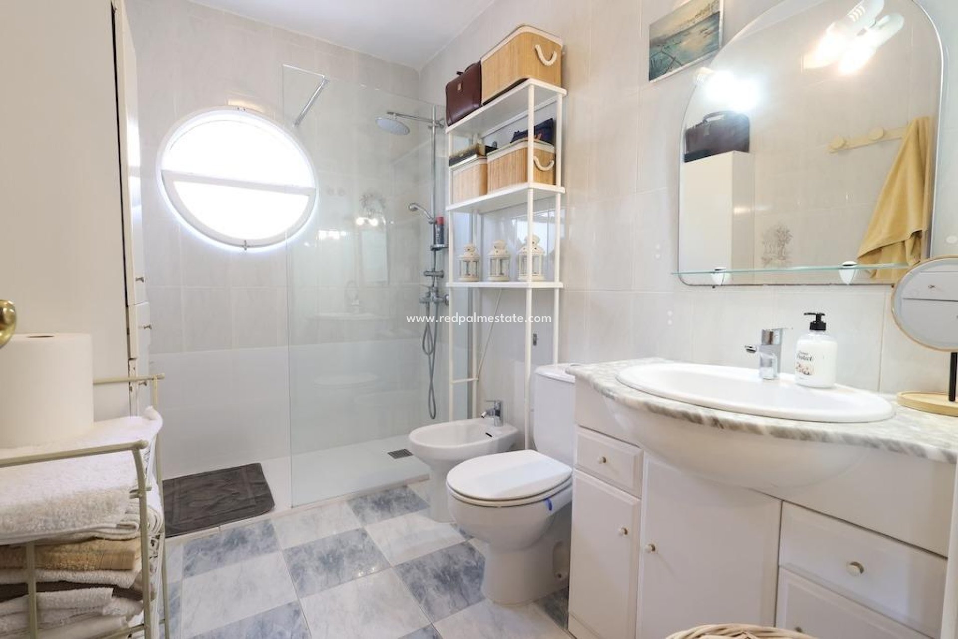 Återförsäljning - Radhus -
Torrevieja