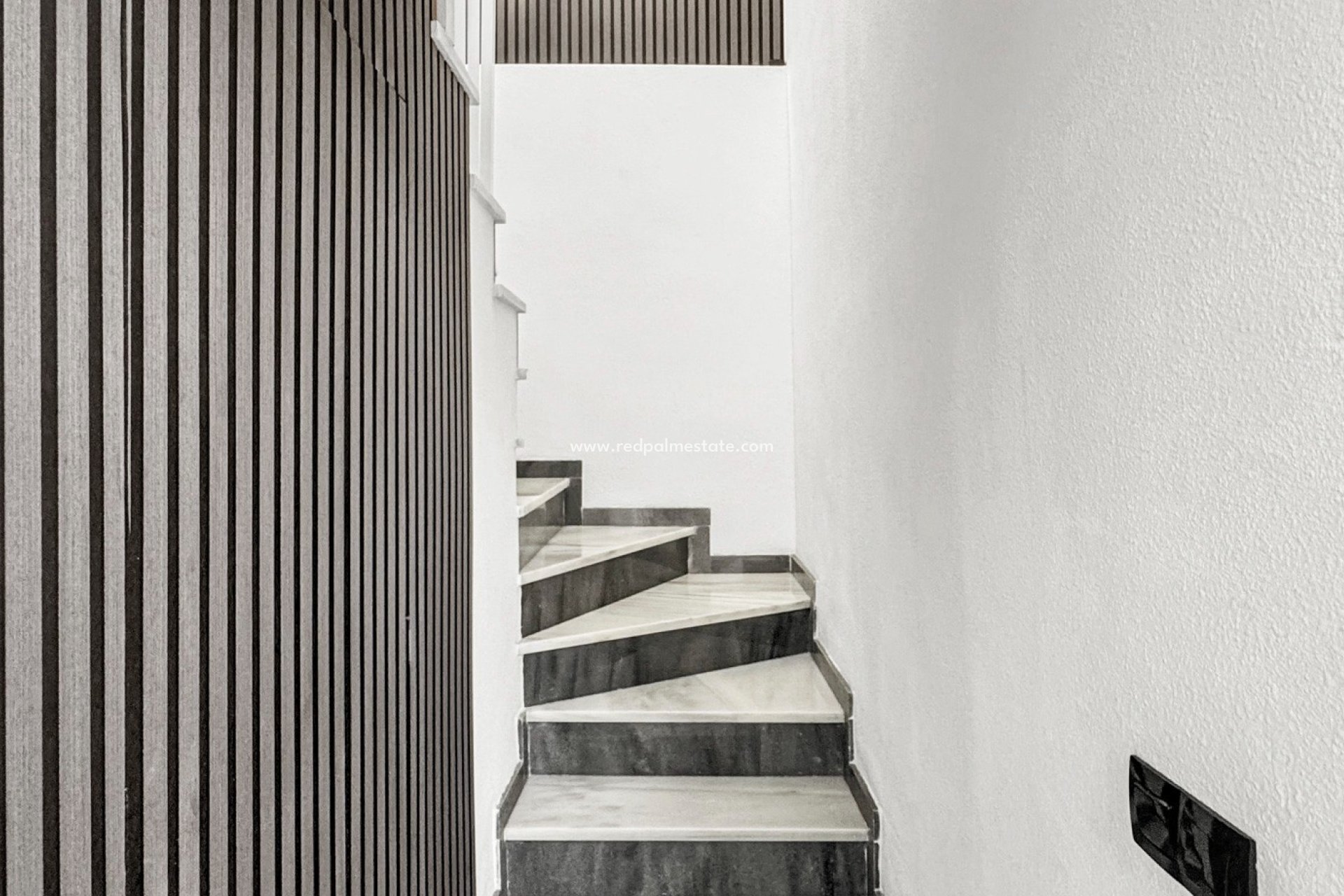Återförsäljning - Radhus -
Torrevieja