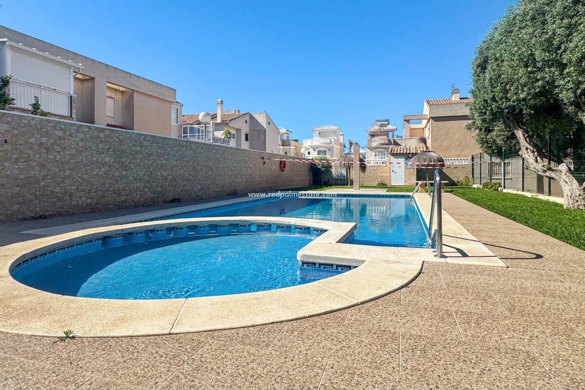 Återförsäljning - Radhus -
Torrevieja