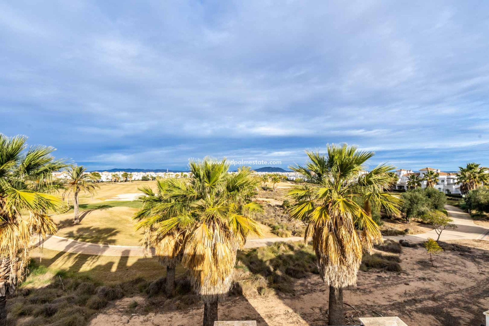 Återförsäljning - Stadshus -
La Torre Golf Resort - Inland