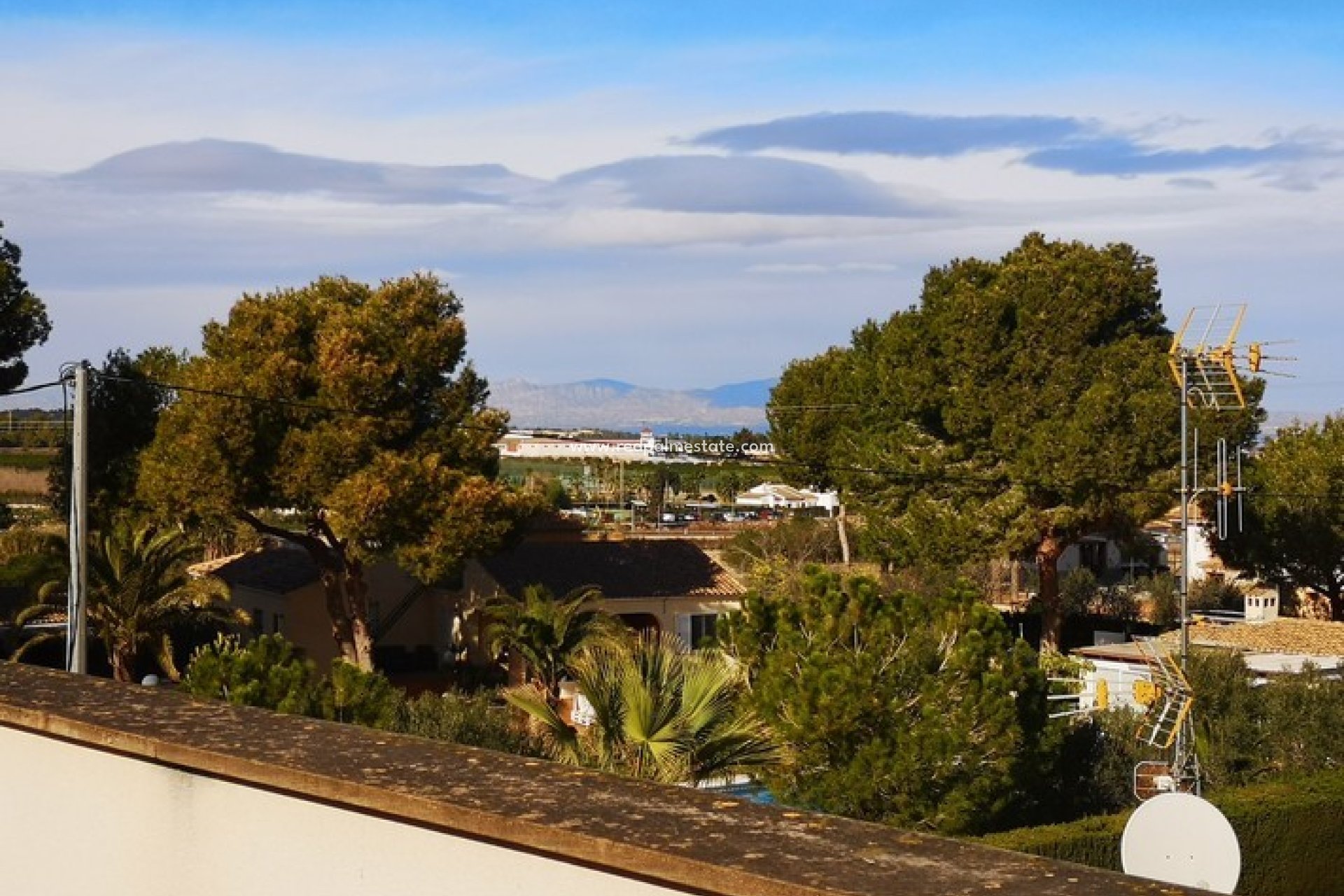 Återförsäljning - Stadshus -
Los Montesinos - Costa Blanca