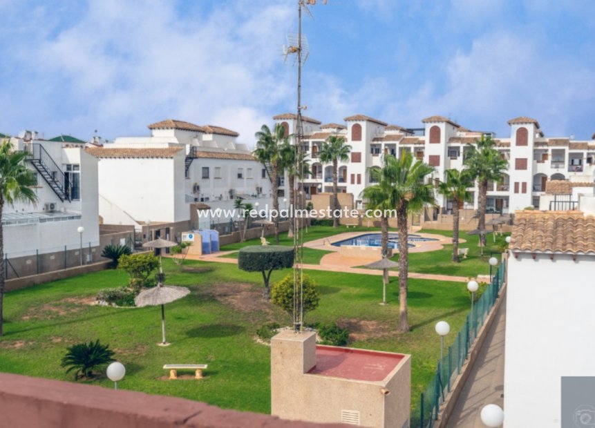 Återförsäljning - Stadshus -
Orihuela Costa - Punta Prima