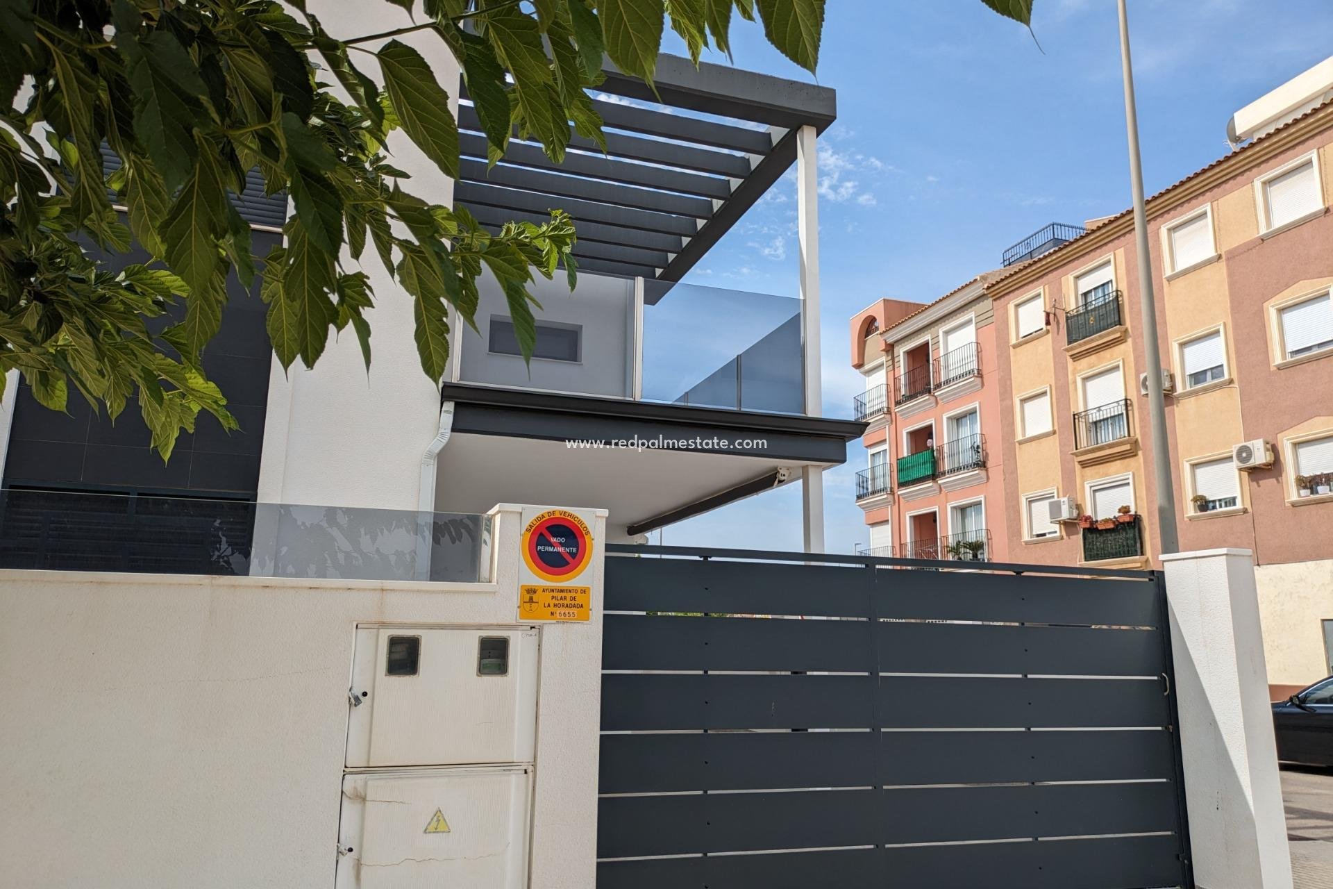 Återförsäljning - Stadshus -
Pilar de la Horadada