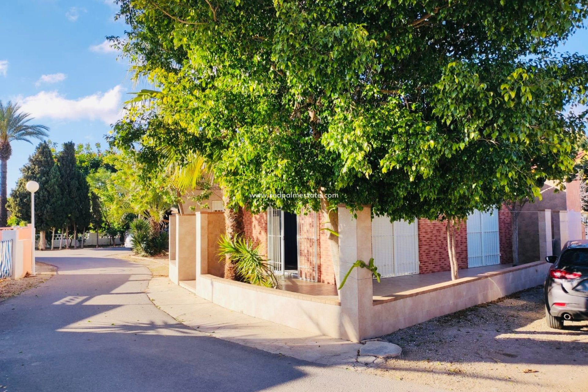 Återförsäljning - Stadshus -
Torrevieja - Costa Blanca