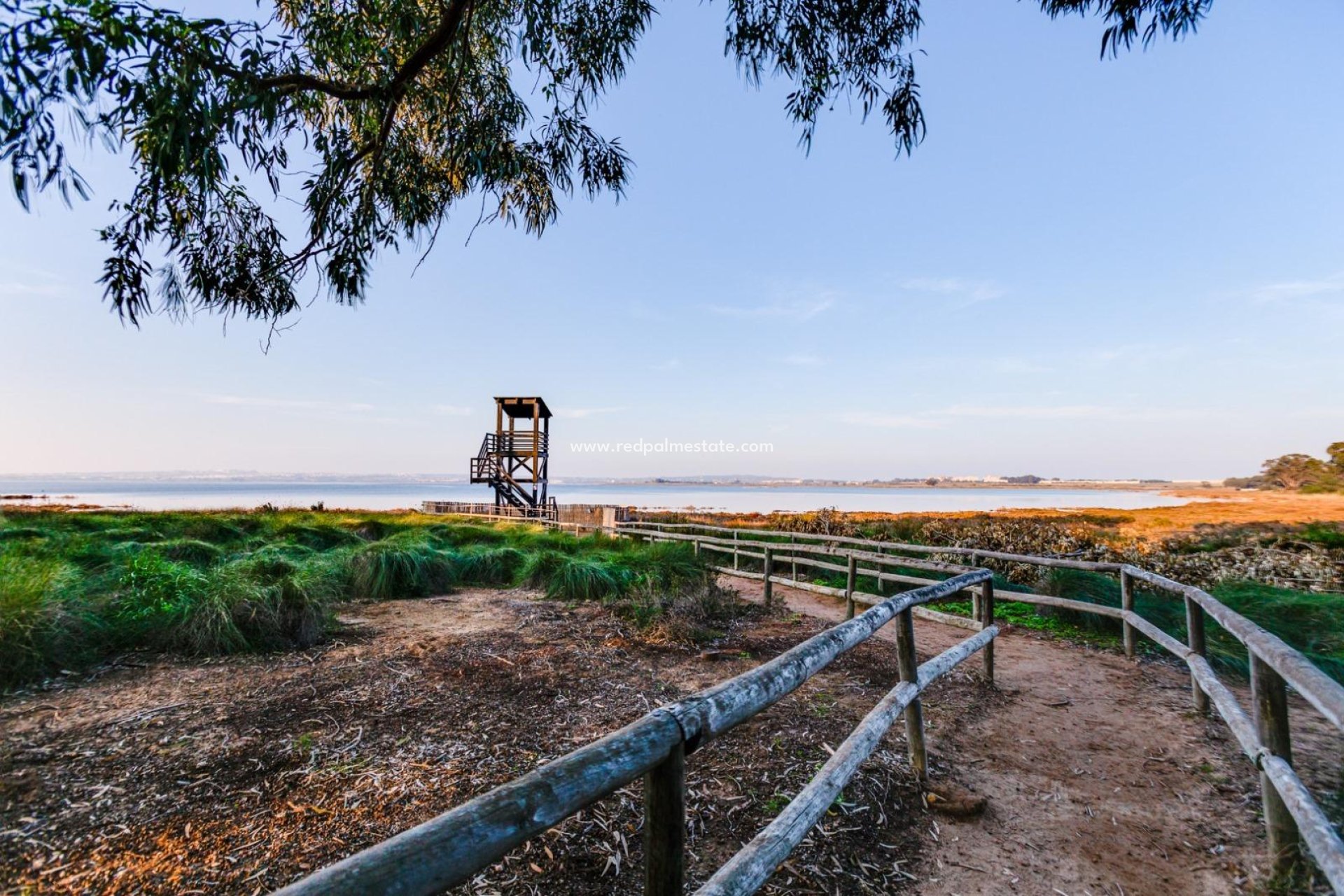 Återförsäljning - Stadshus -
Torrevieja - La Siesta - El Salado -  Torreta