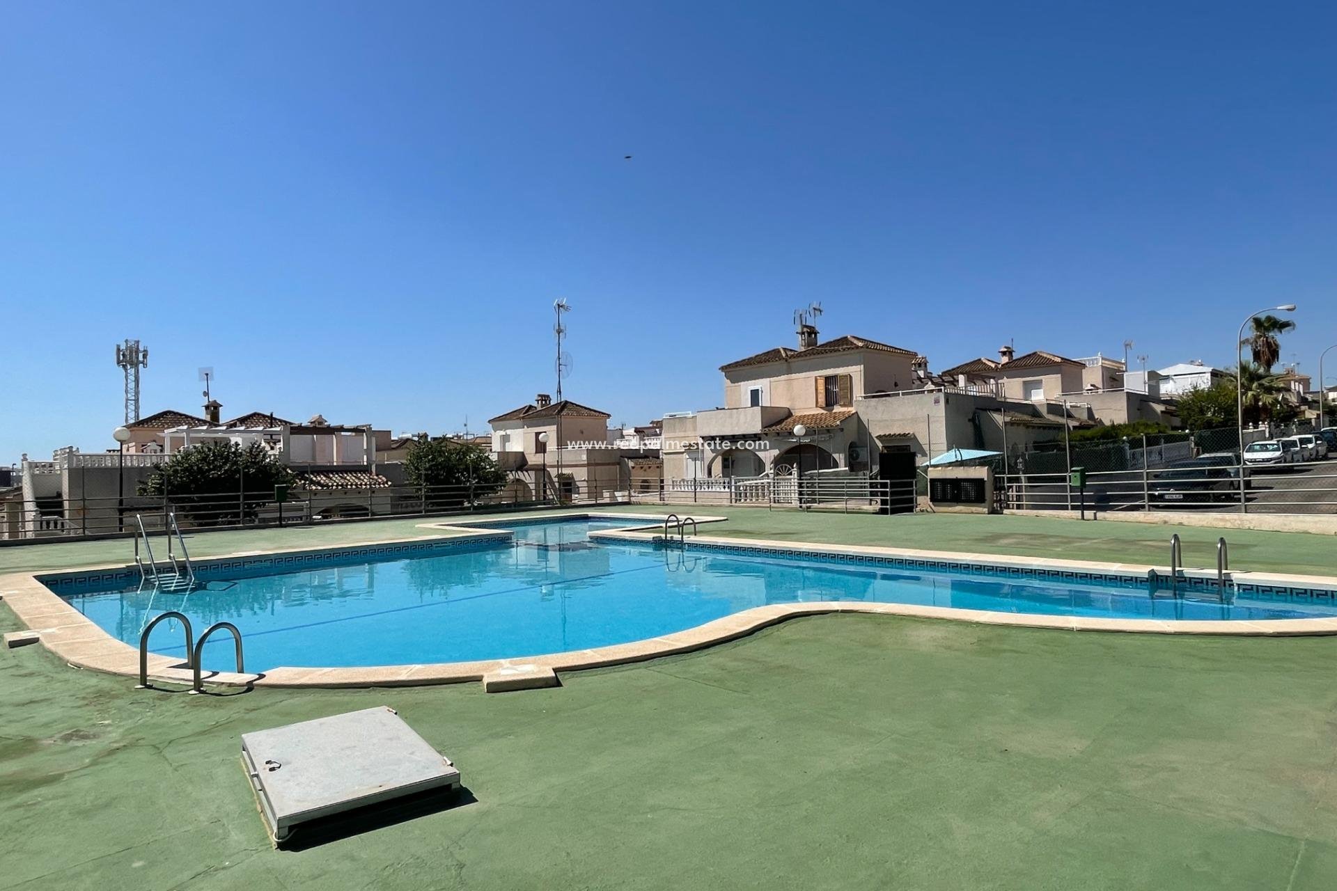 Återförsäljning - Stadshus -
Torrevieja - Los Balcones - Los Altos del Edén