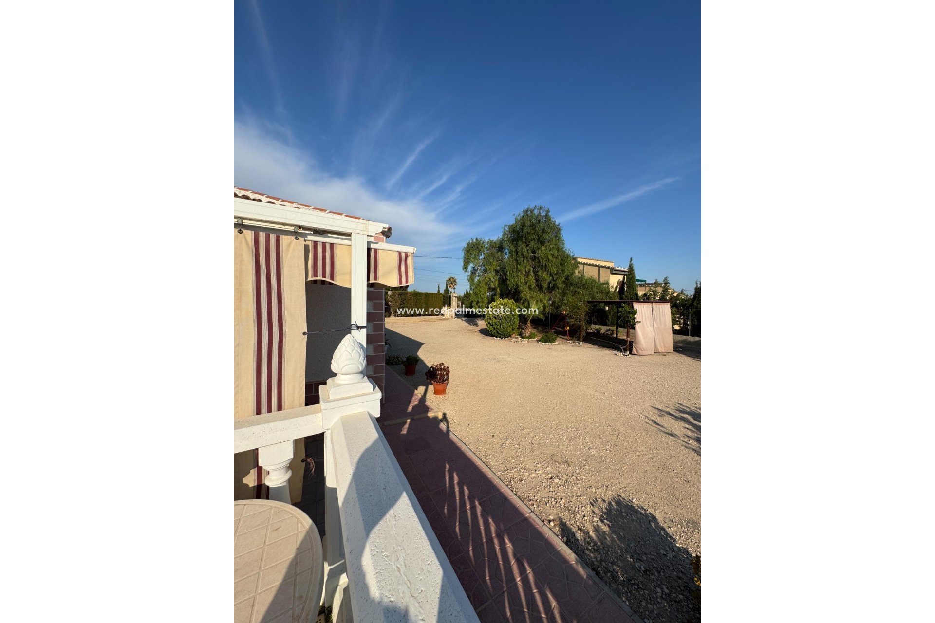 Återförsäljning - Villa -
Albatera - Partida Lomas