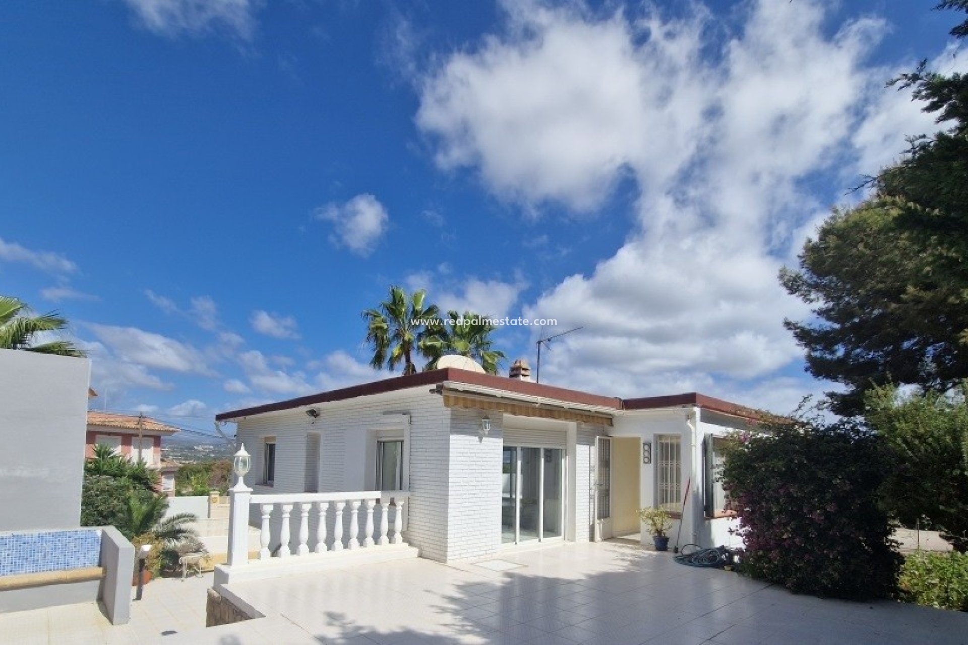 Återförsäljning - Villa -
Albir - Costa Blanca