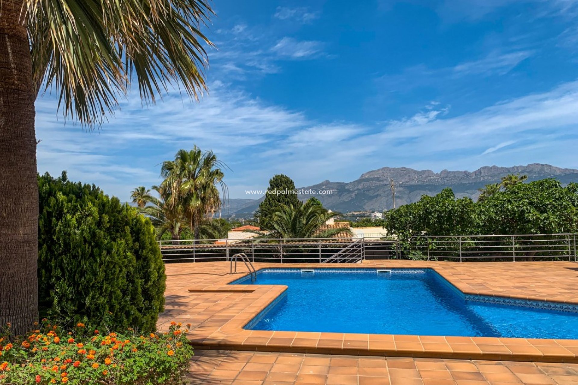 Återförsäljning - Villa -
Albir - Costa Blanca