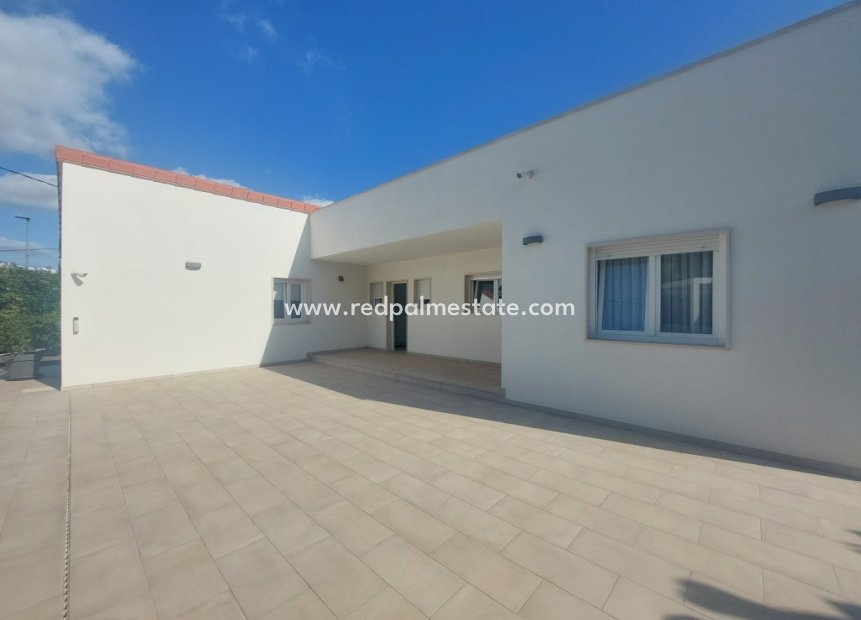 Återförsäljning - Villa -
Albir - Costa Blanca