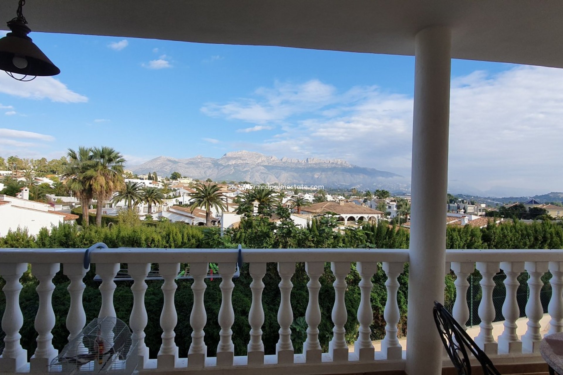 Återförsäljning - Villa -
Alfas del Pi - Alfas del Pí