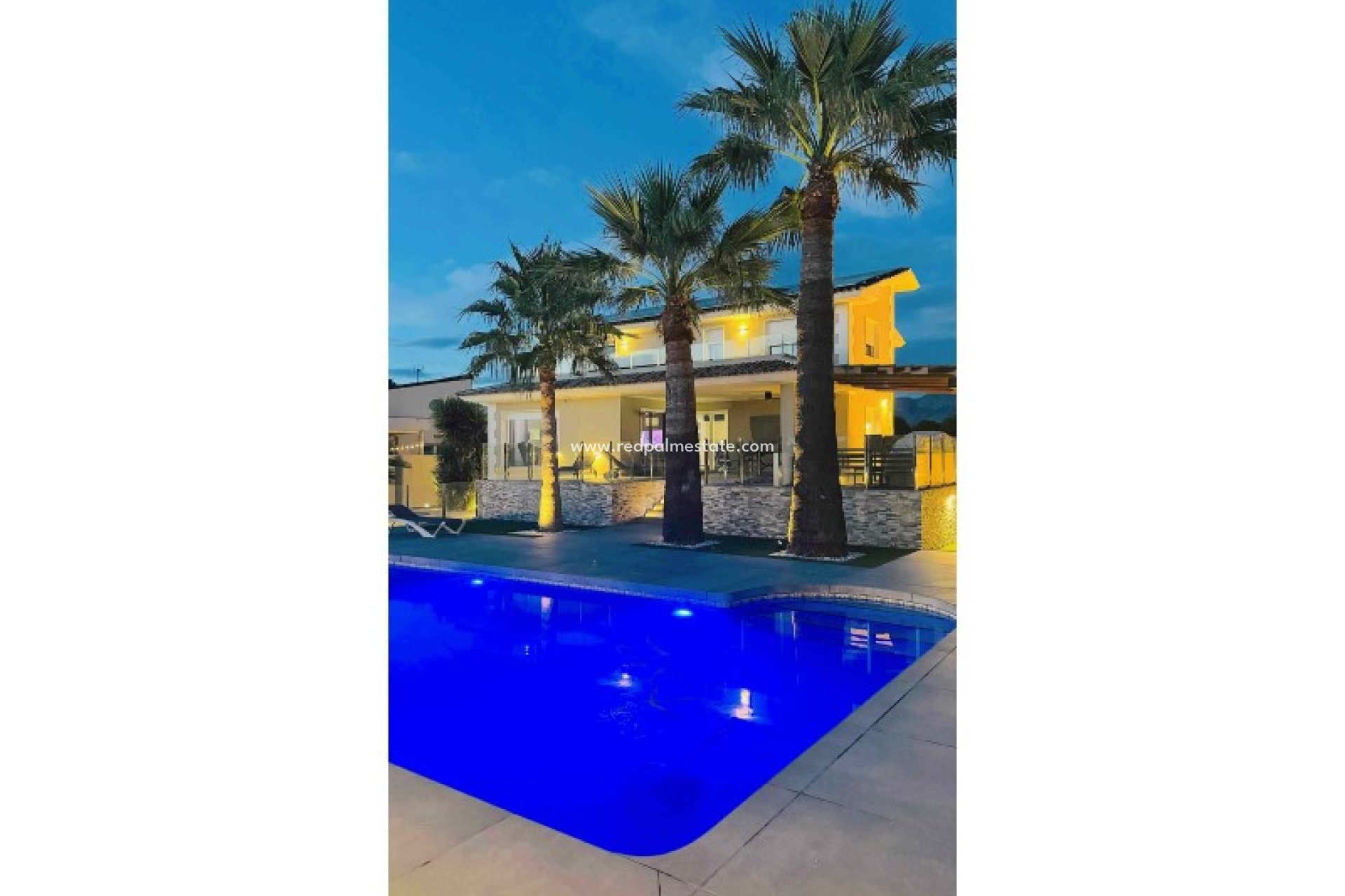 Återförsäljning - Villa -
Alfas del Pi - Costa Blanca