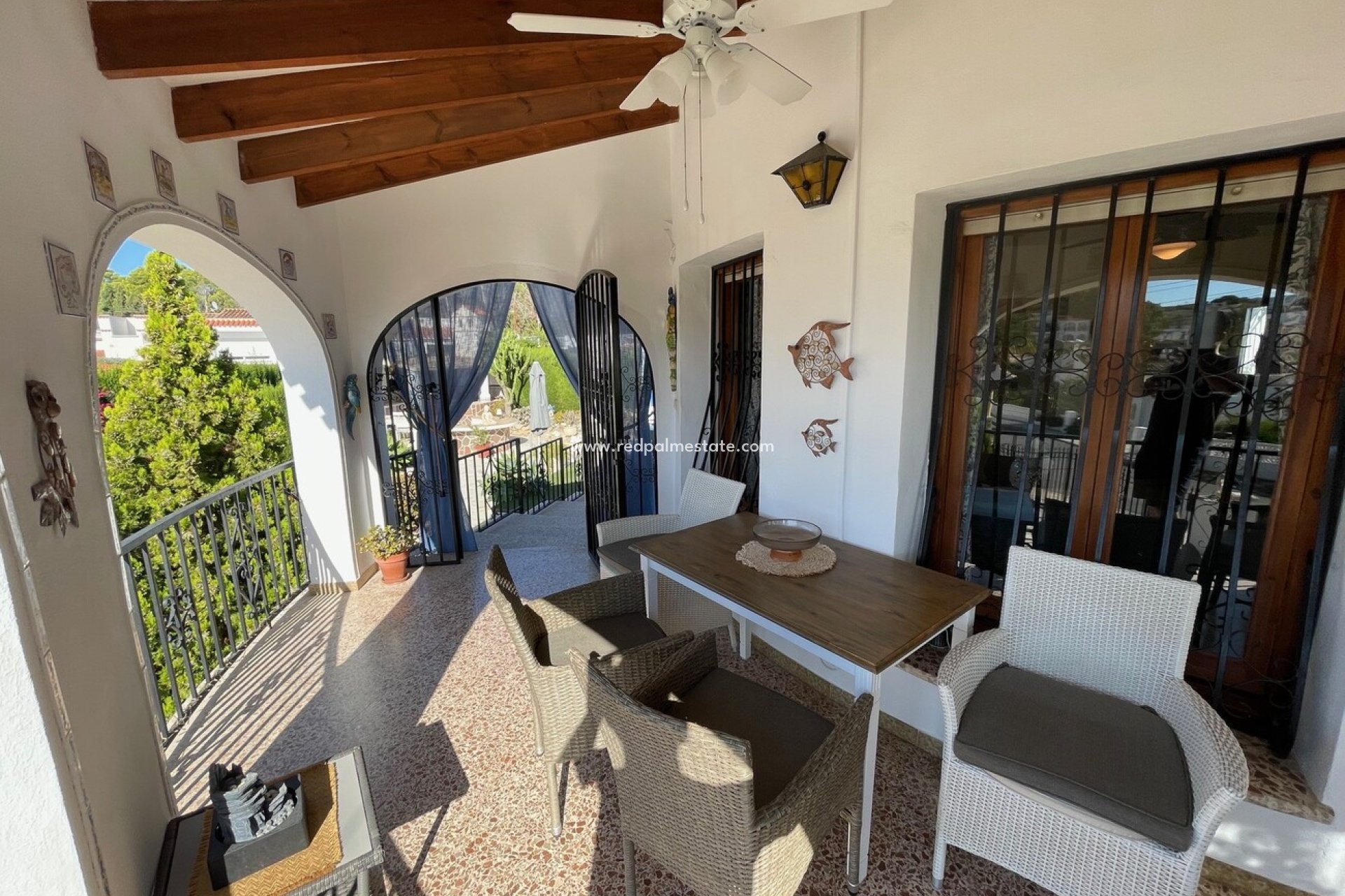 Återförsäljning - Villa -
Alfas del Pi - Costa Blanca