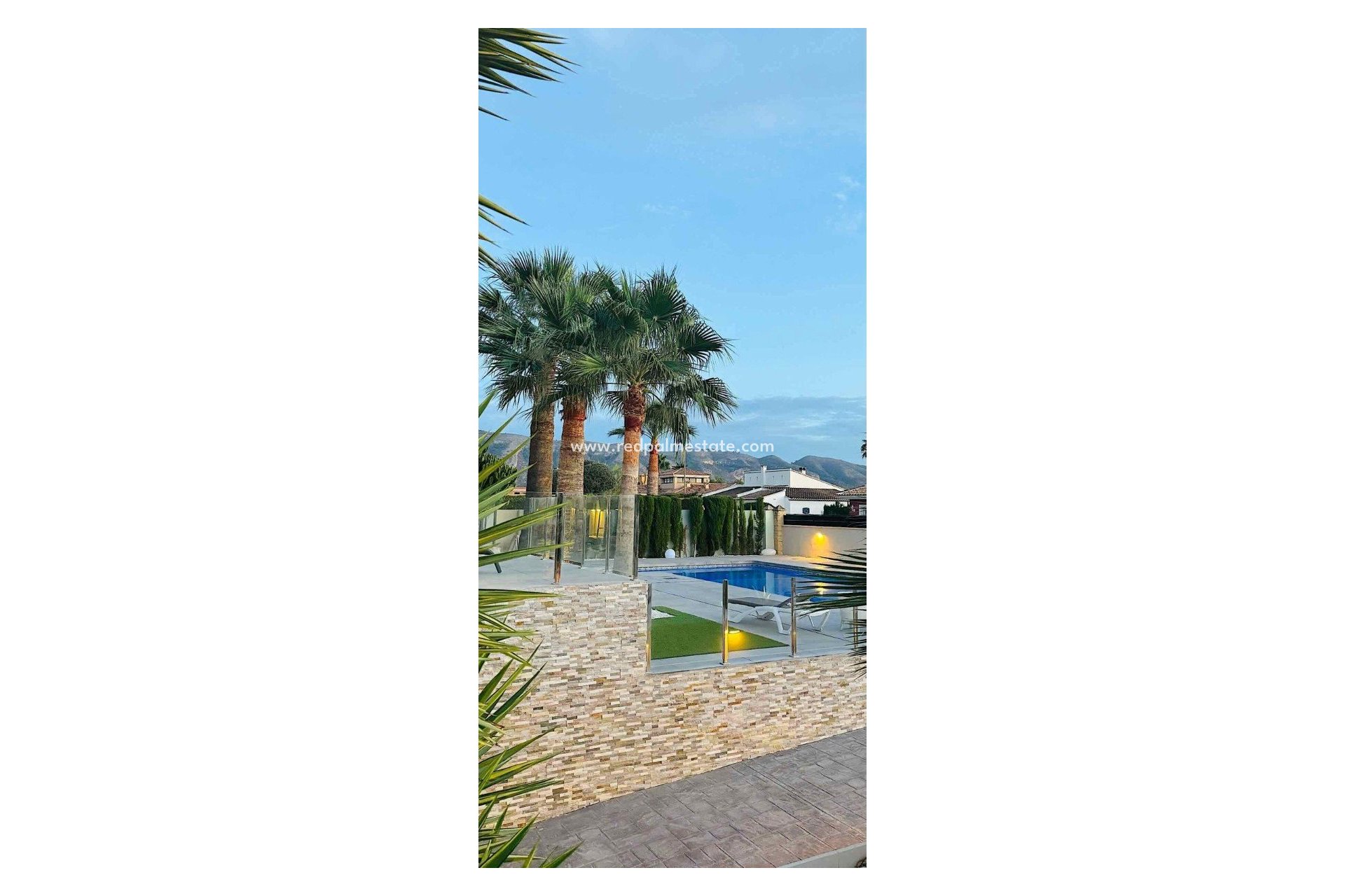 Återförsäljning - Villa -
Alfas del Pi - Costa Blanca