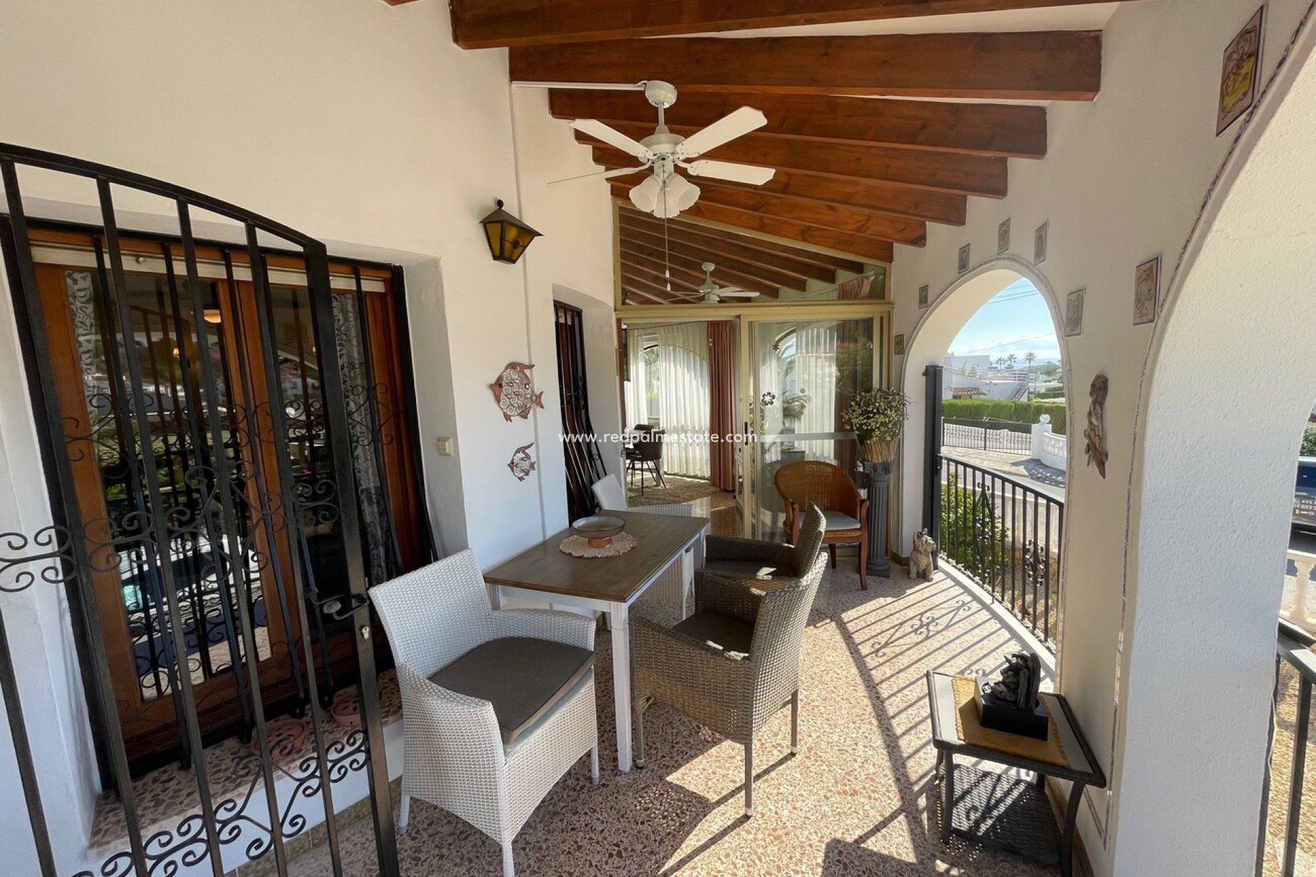 Återförsäljning - Villa -
Alfas del Pi - Costa Blanca