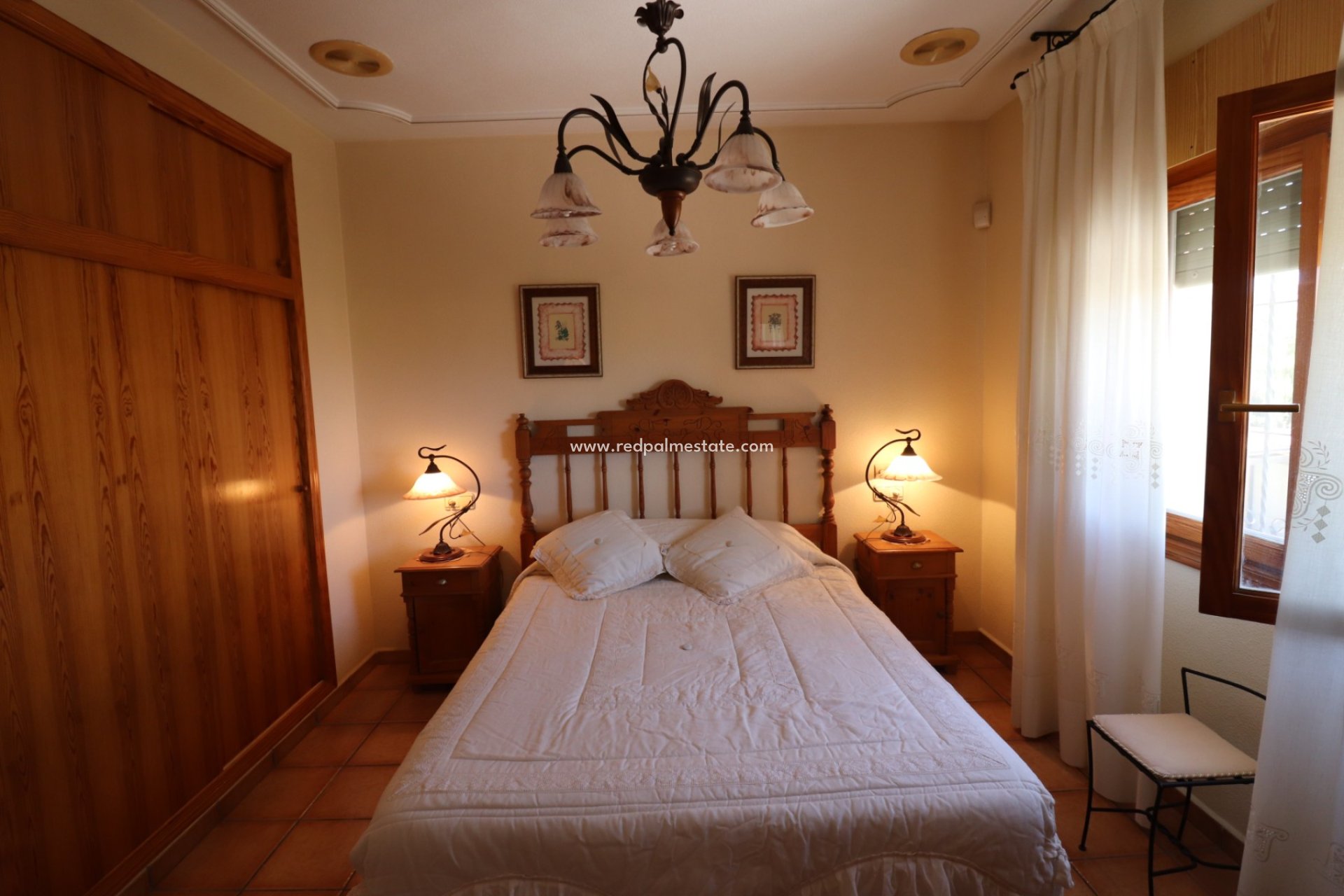 Återförsäljning - Villa -
Algorfa